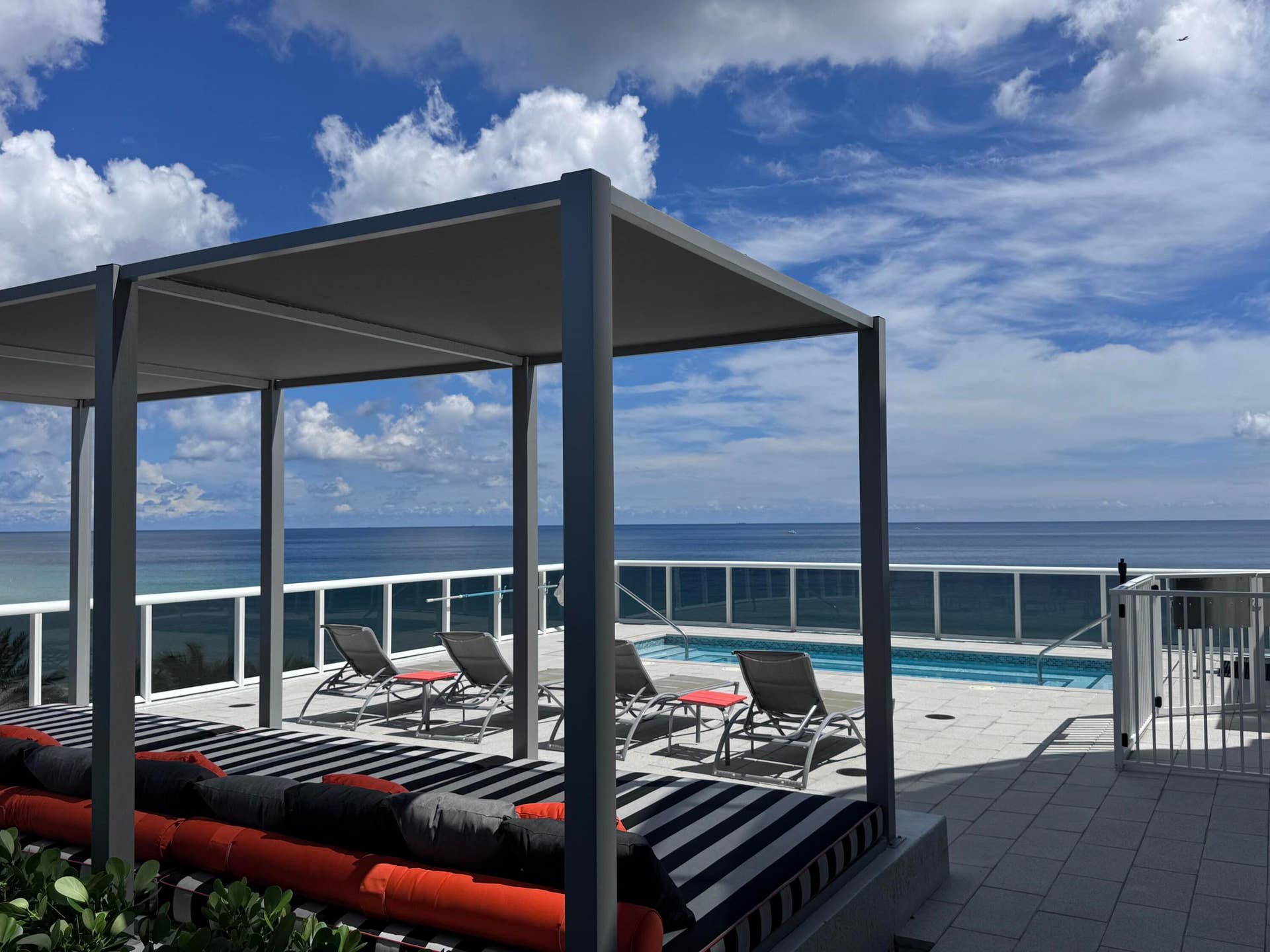 16001 COLLINS Avenue, #4002, Sunny Isles Beach, FL 33160 Large Spa on NE side of deck