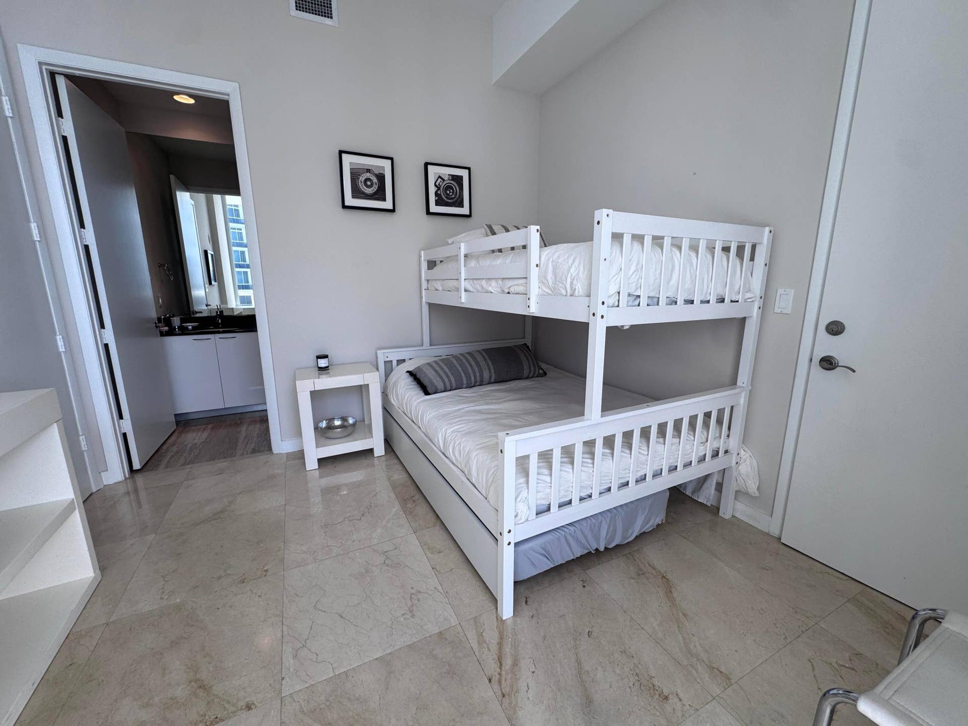 16001 COLLINS Avenue, #4002, Sunny Isles Beach, FL 33160 Ready with bunk beds ...
