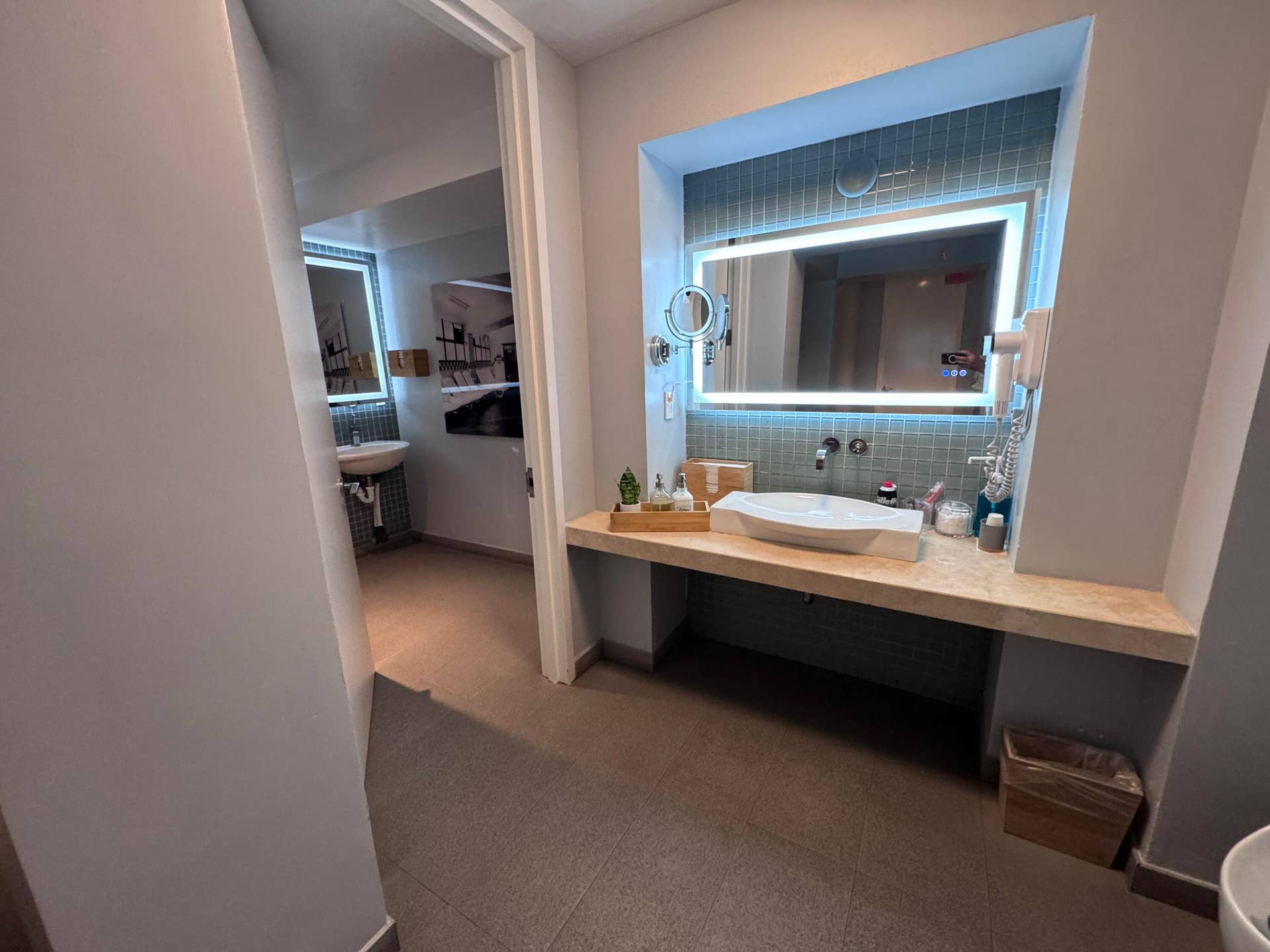 16001 COLLINS Avenue, #4002, Sunny Isles Beach, FL 33160 Hers & His private section