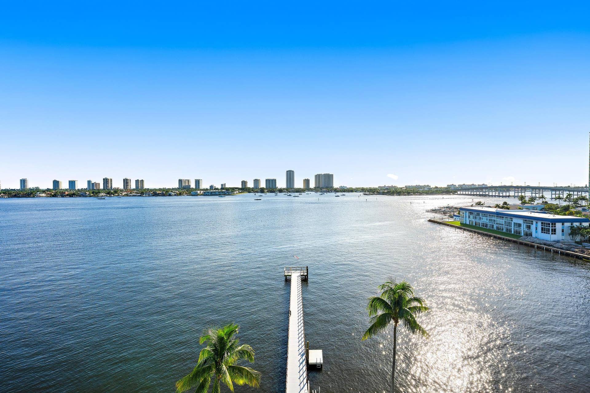 3040 Lake Shore Dr unit 903-2