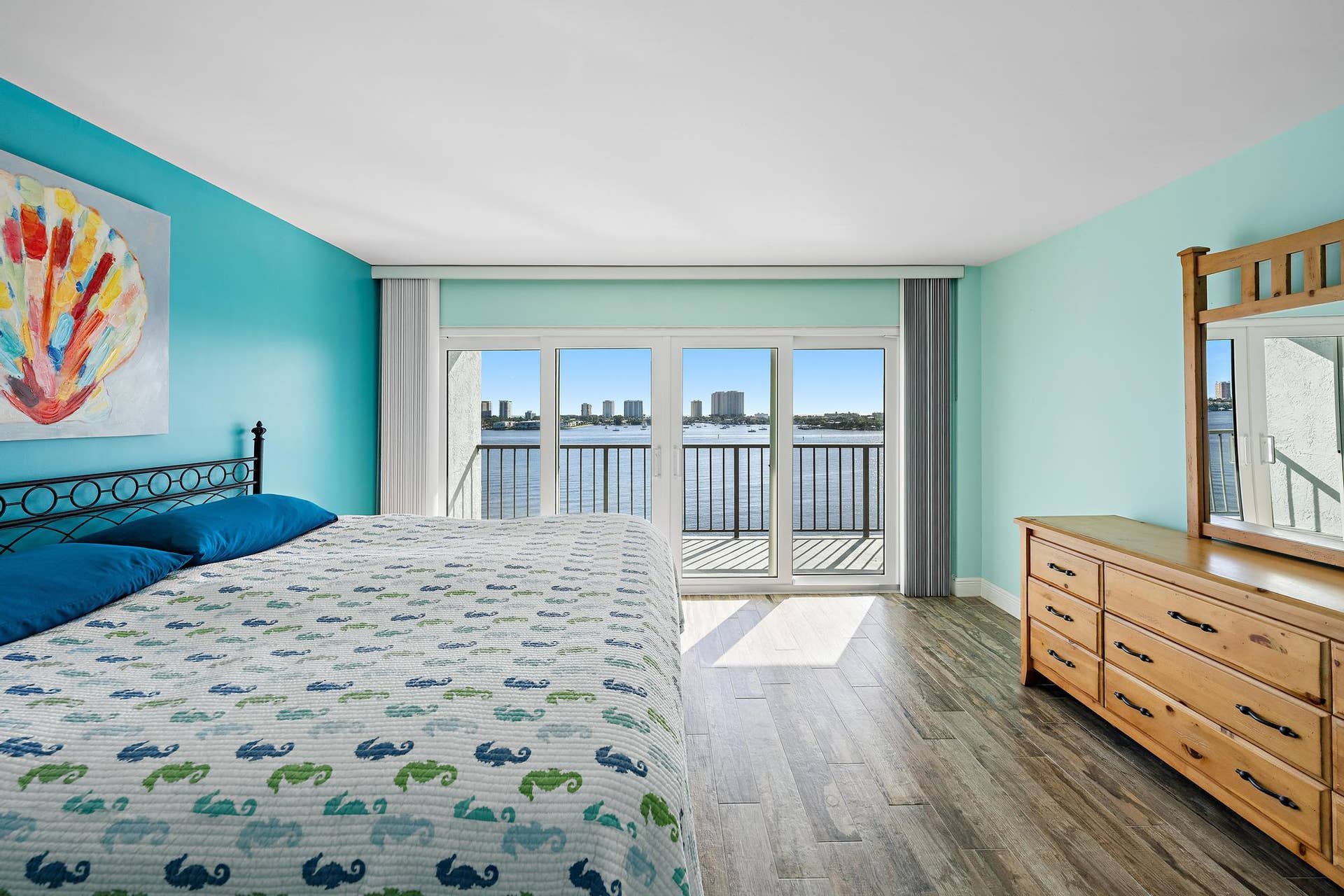 3040 Lake Shore Dr unit 903-20
