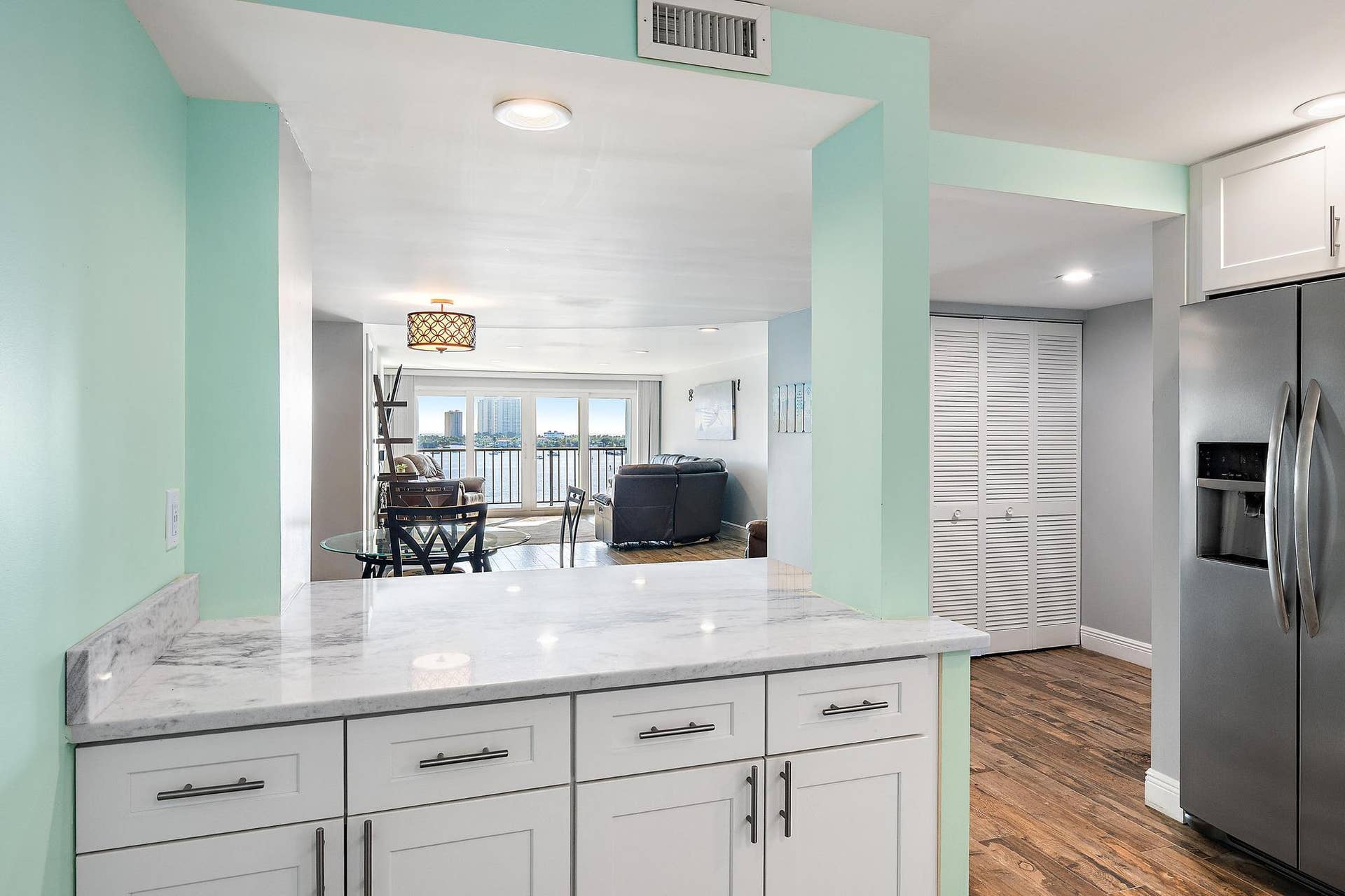 3040 Lake Shore Dr unit 903-14