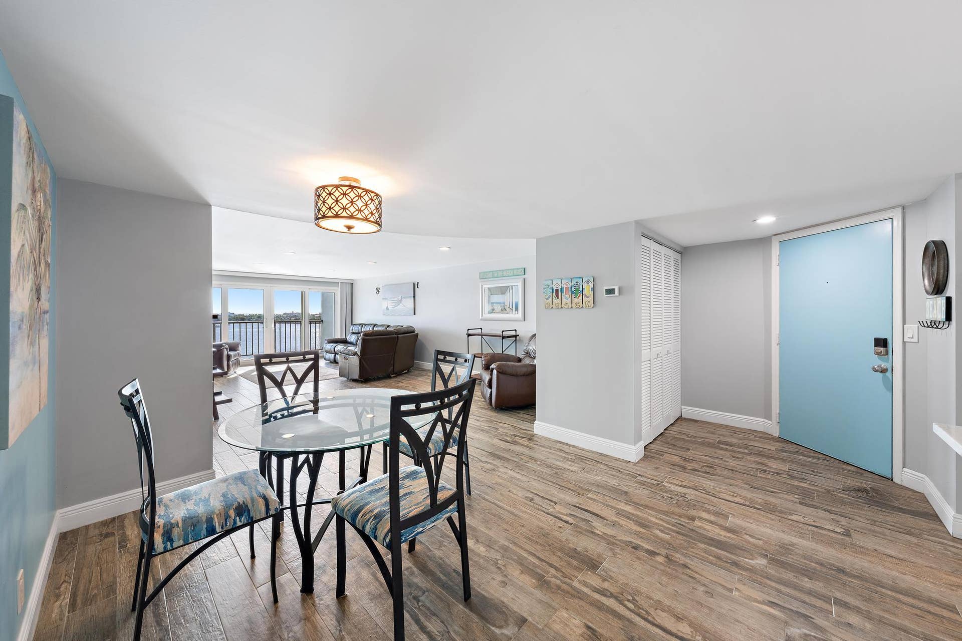 3040 Lake Shore Dr unit 903-9
