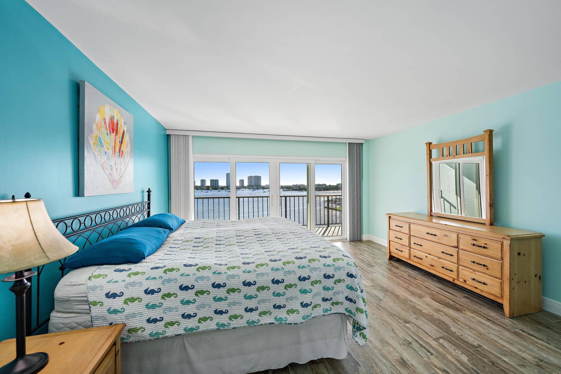 3040 Lake Shore Dr unit 903-19