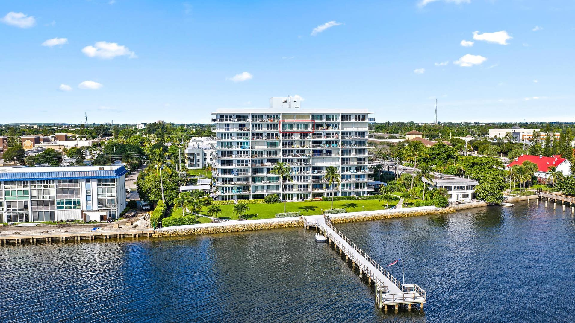 3040 Lake Shore Dr unit 903-33