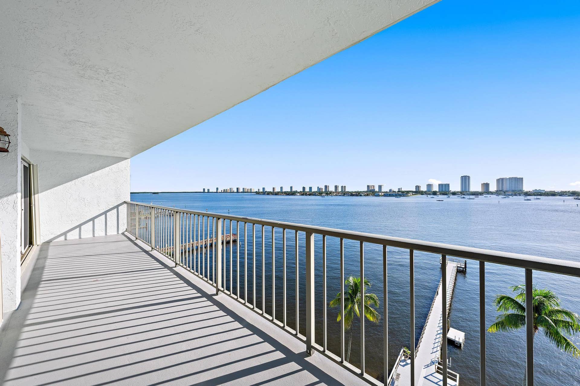 3040 Lake Shore Dr unit 903-3