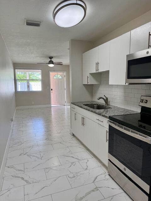920 N J Street, #4, Lake Worth Beach, Lake Worth Beach, FL 33460 IMG_2133