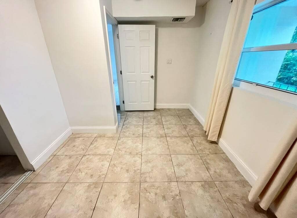 1302 S FEDERAL Highway, #2, Lake Worth Beach, FL 33460 WhatsApp Image 2026-10-24 at 20.30.08 (9