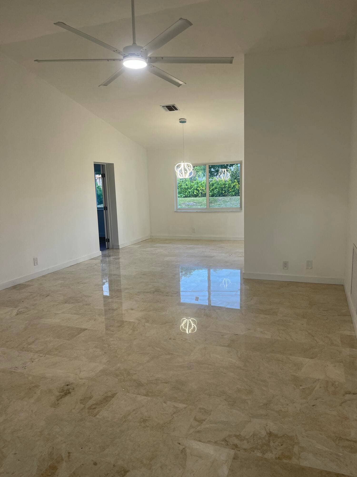 235 NW 3rd Court, Boca Raton, FL 33432 Living Area
