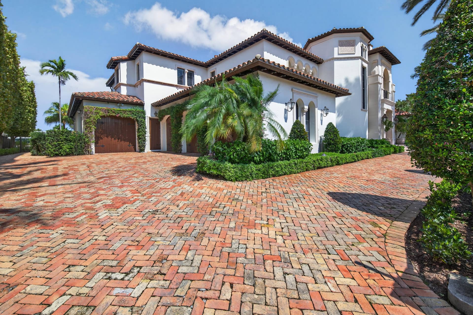 1627 SE 7TH Street, Fort Lauderdale, FL 33316 whitaker (161)