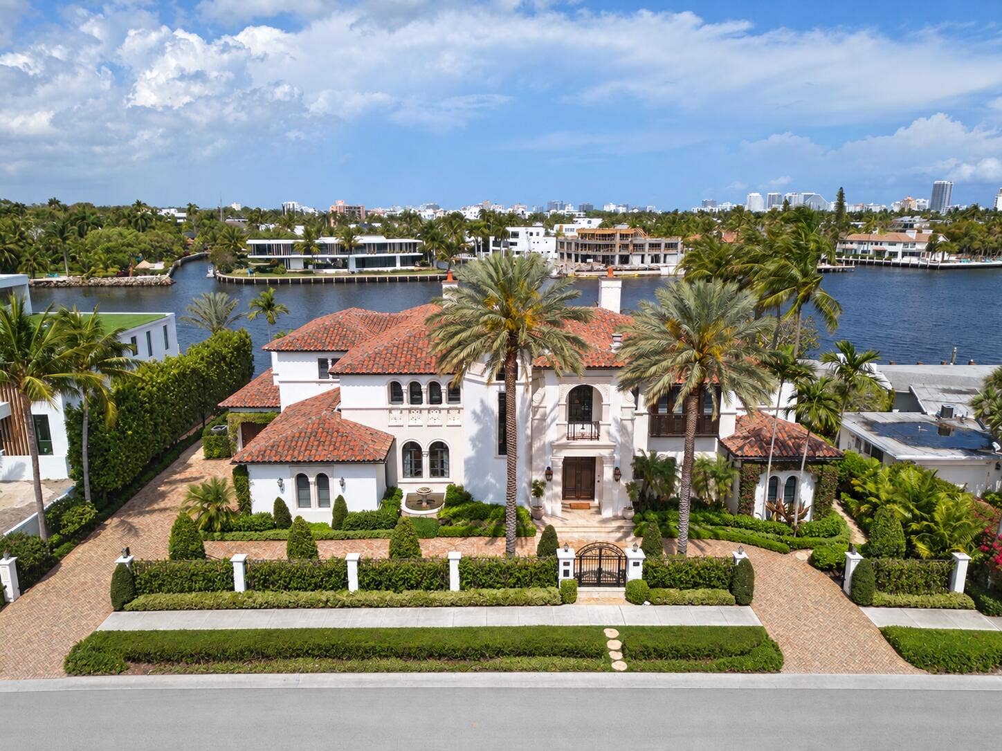 1627 SE 7TH Street, Fort Lauderdale, FL 33316 Unobstructed aerial view of the property