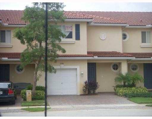 3014 N Evergreen Circle, Boynton Beach, FL 33426 Primary Photo