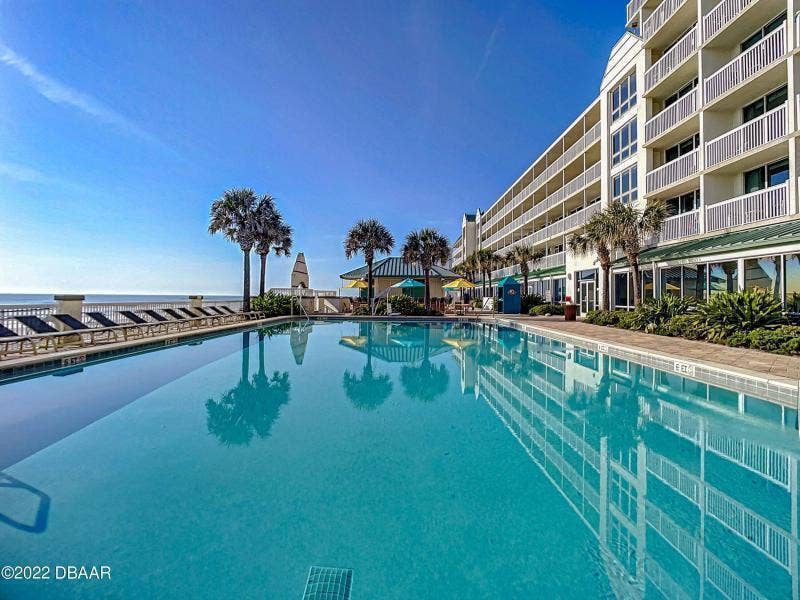 2700 N Atlantic Avenue, #435, Daytona Beach, FL 32118 Pool