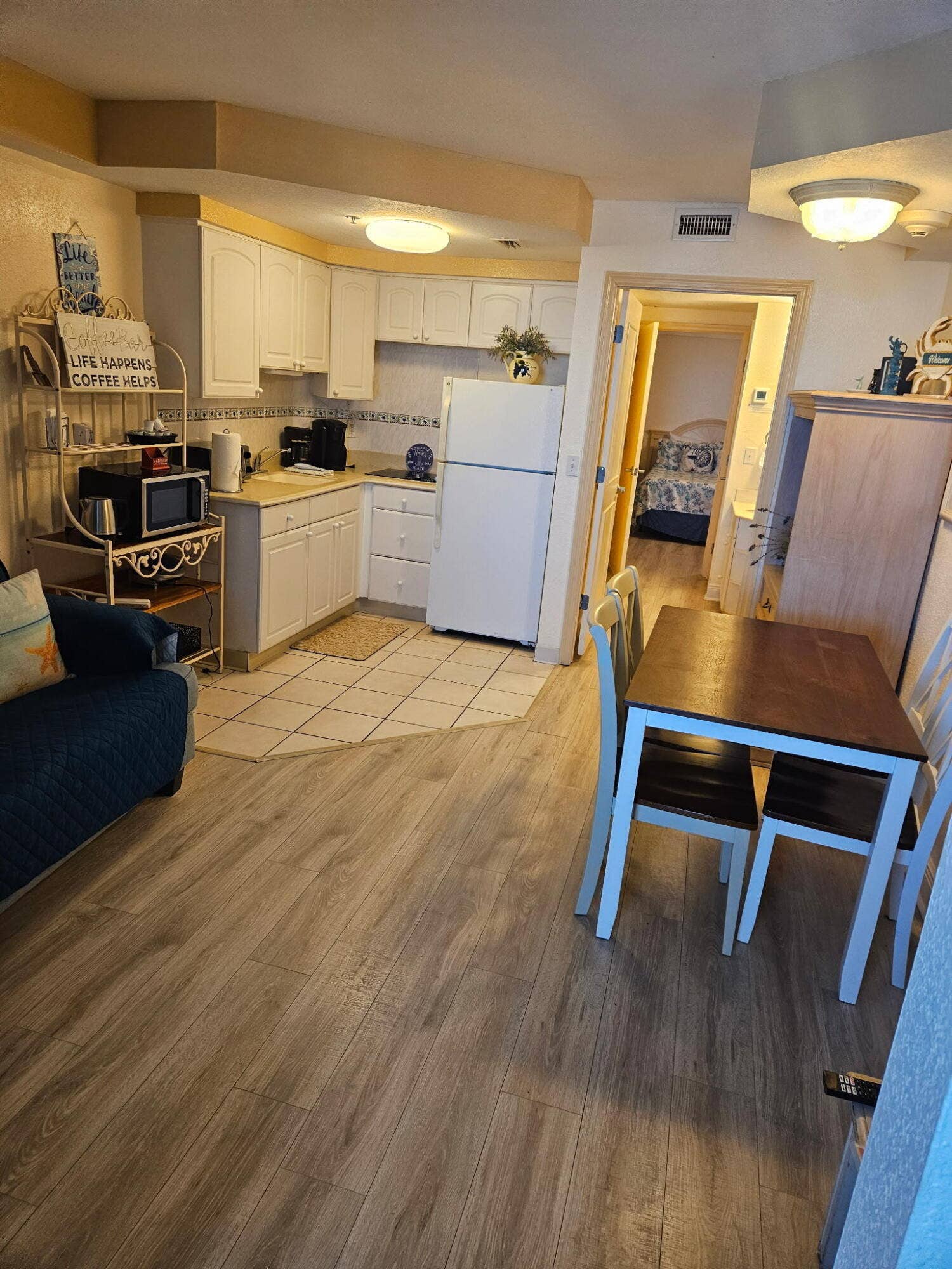 2700 N Atlantic Avenue, #435, Daytona Beach, FL 32118 Dining-New