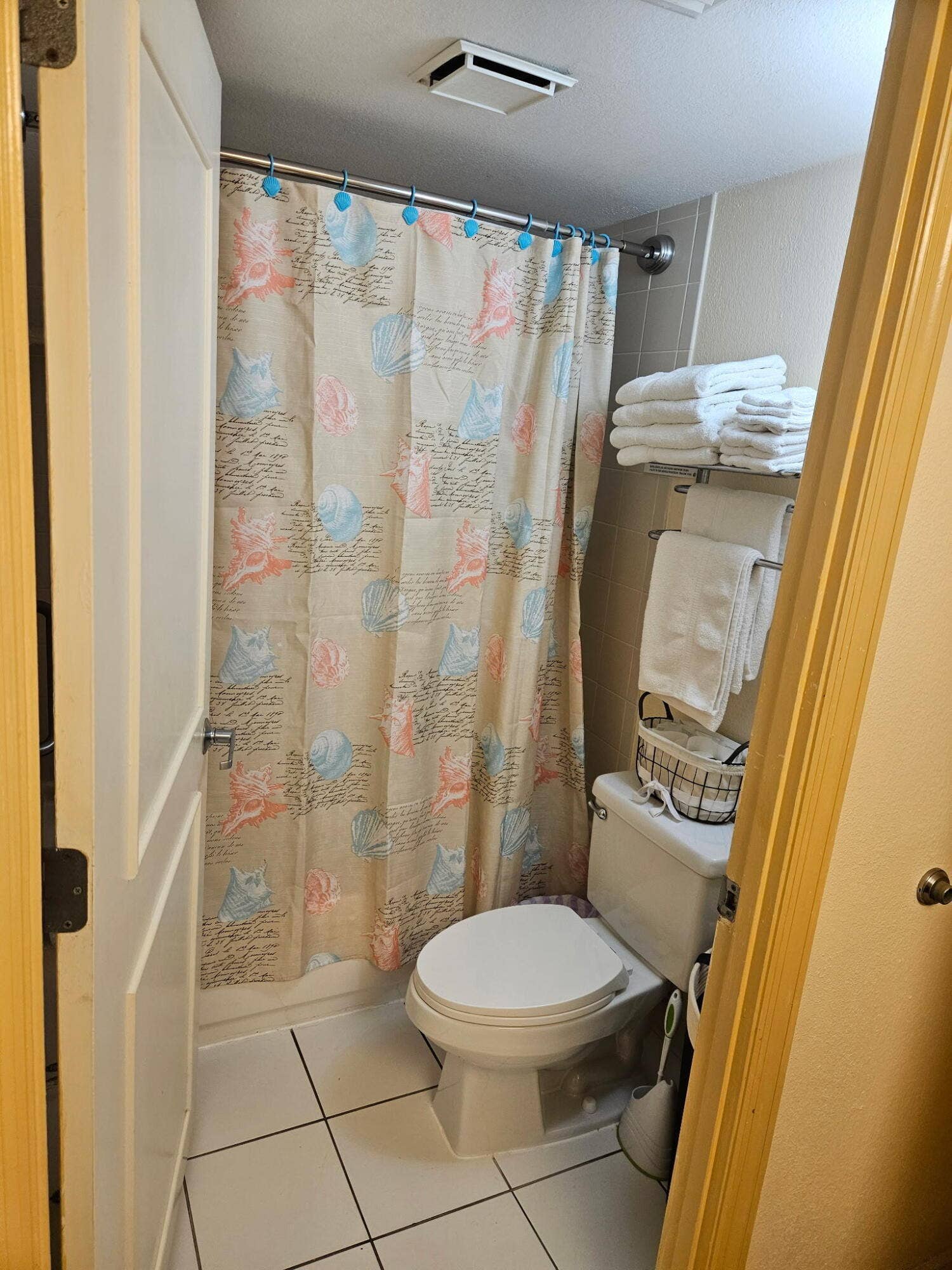 2700 N Atlantic Avenue, #435, Daytona Beach, FL 32118 Bath-New
