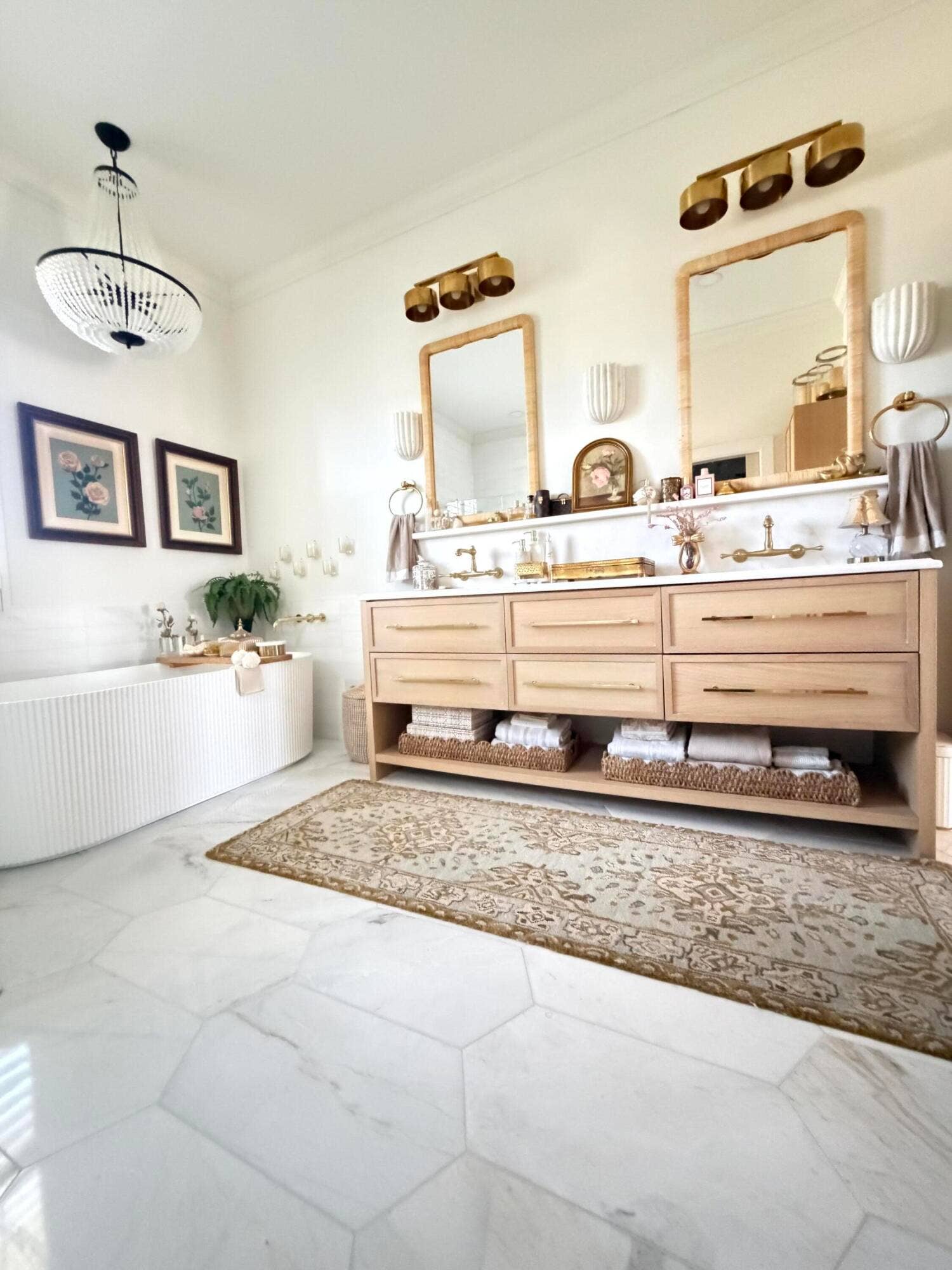 183 Geranium Court, Marco Island, FL 34145 Master Bathroom