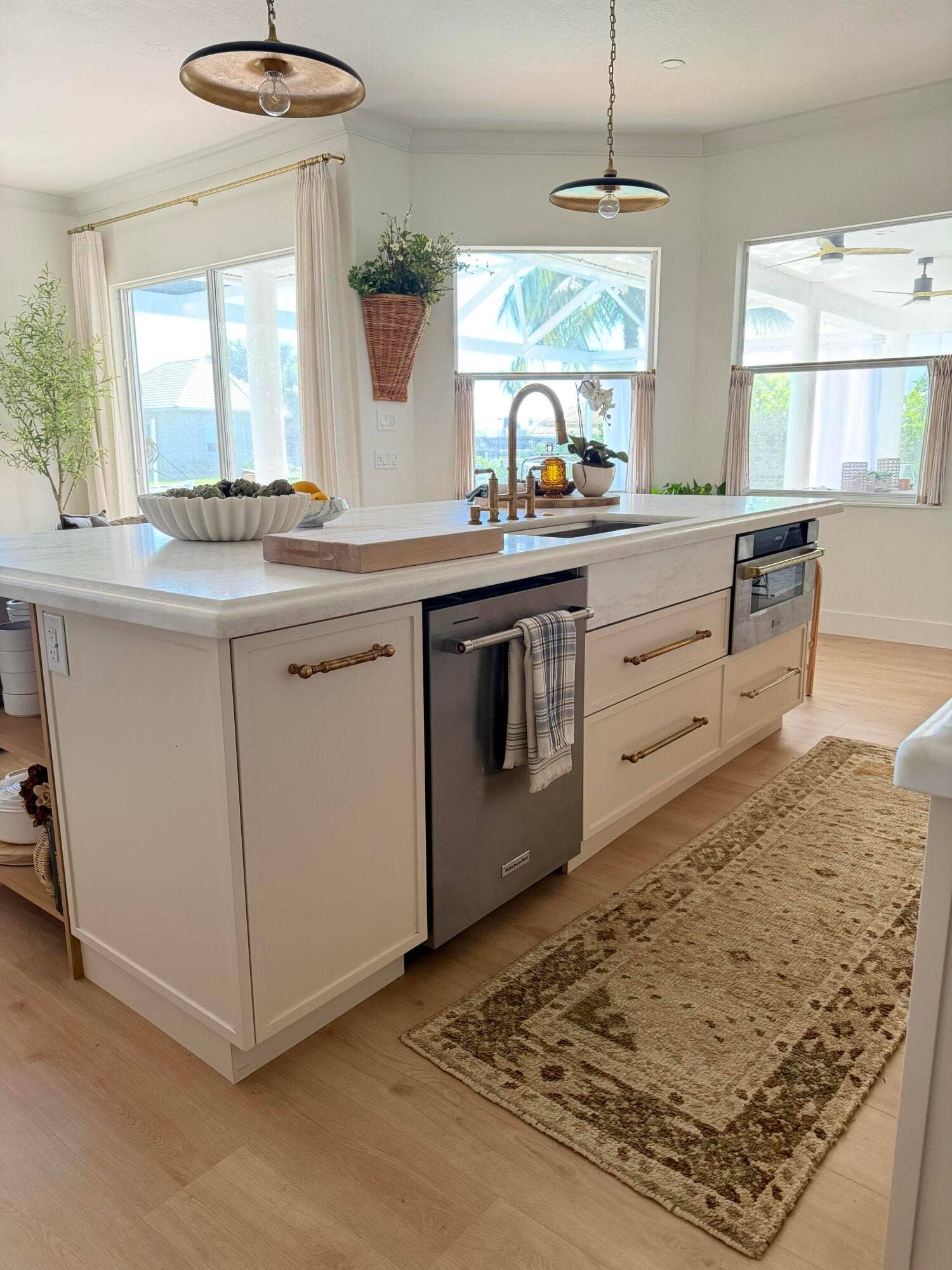 183 Geranium Court, Marco Island, FL 34145 Kitchen Appliances