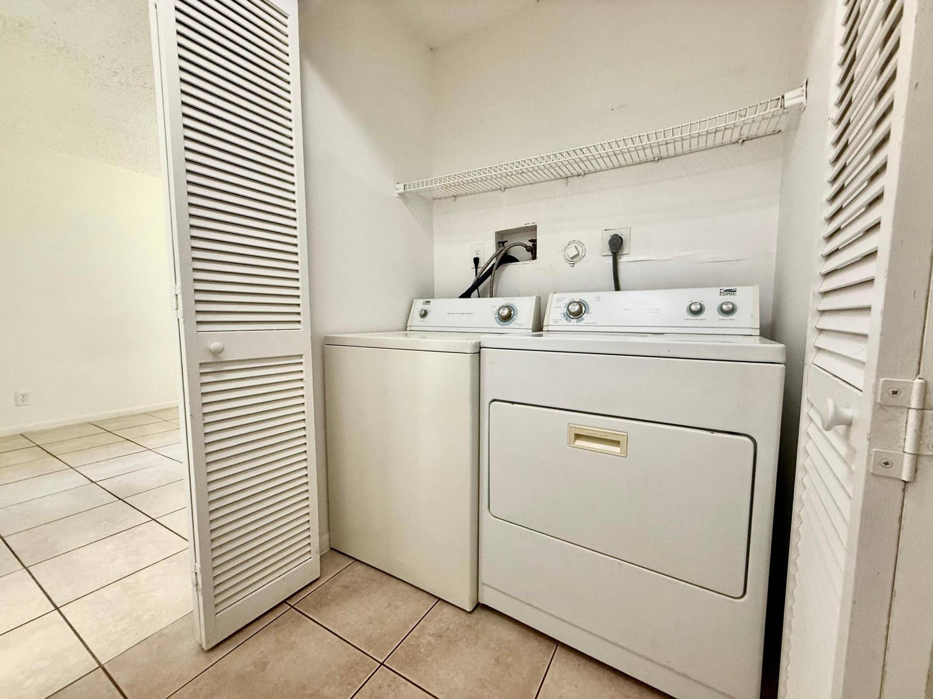 3096 Collin Drive, #C, West Palm Beach, West Palm Beach, FL 33406 6666