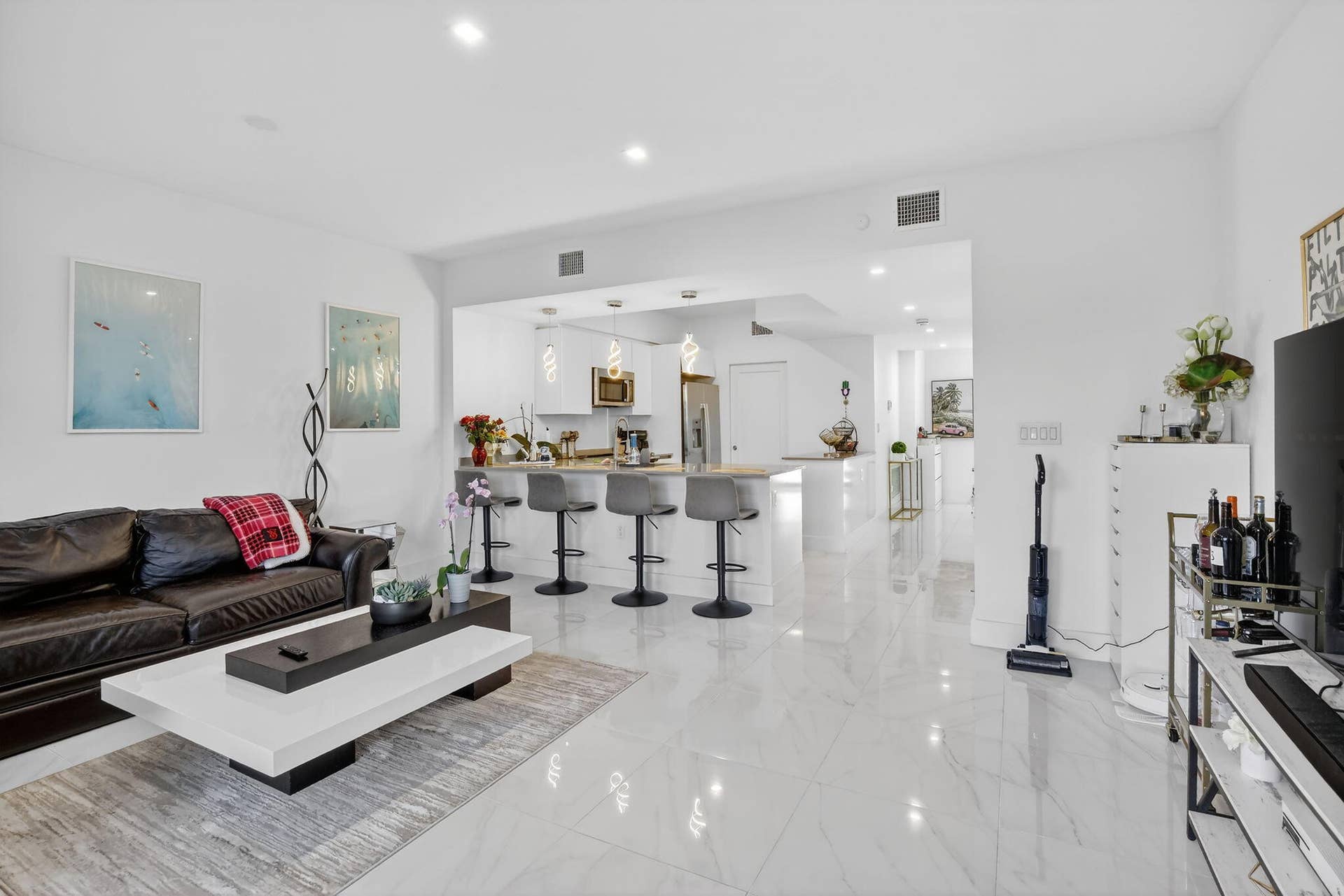 4173 N OAK Place, Dania Beach, FL 33314 Florida room