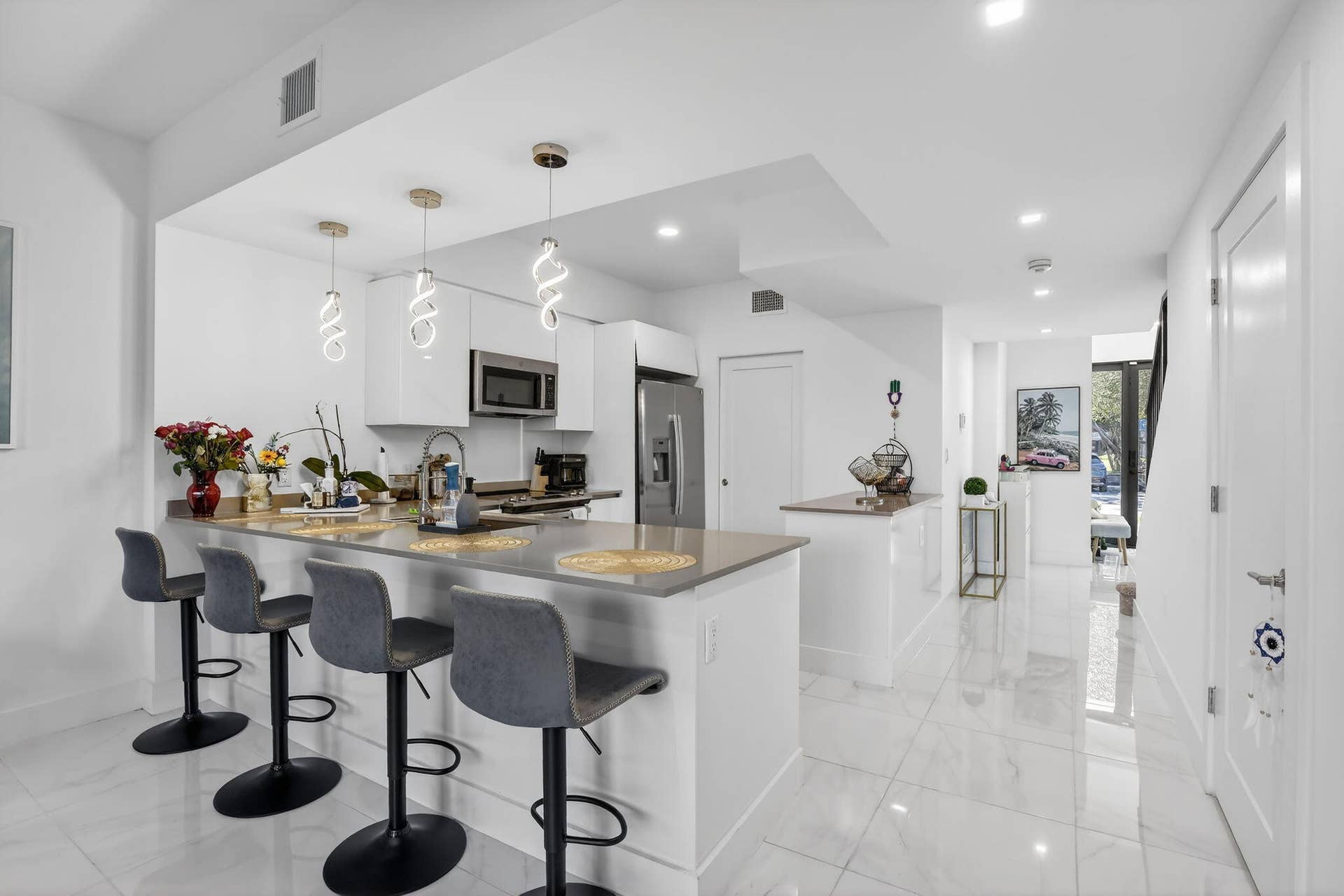 4173 N OAK Place, Dania Beach, FL 33314 Kitchen Counter