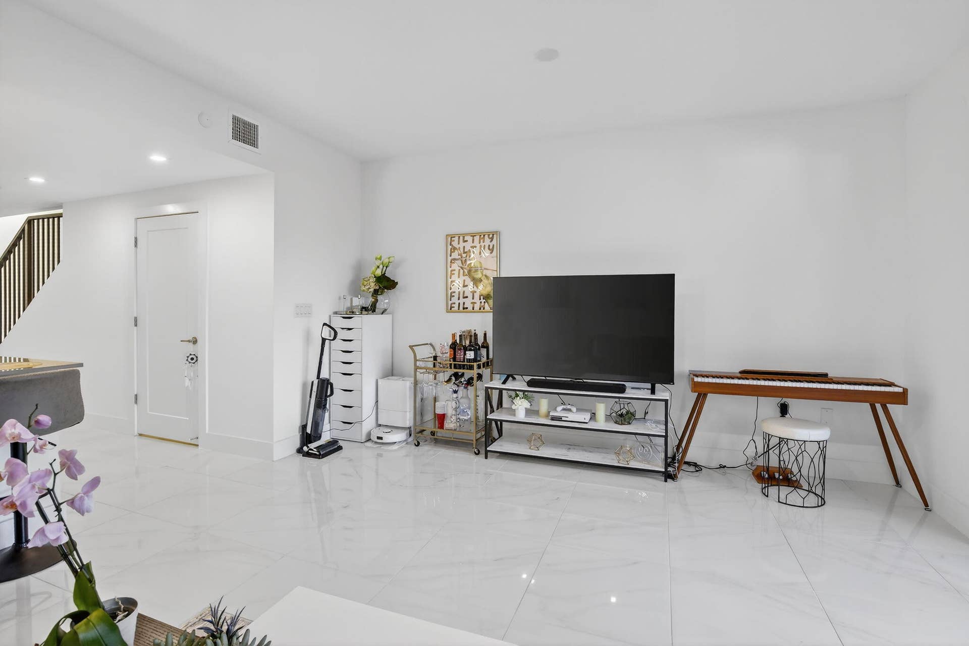 4173 N OAK Place, Dania Beach, FL 33314 Flroda room