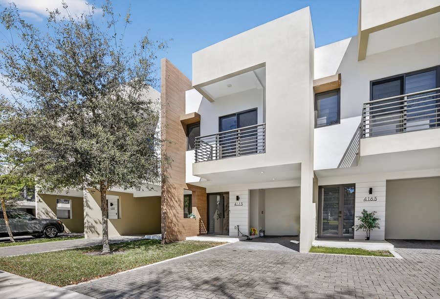 Property photo for 4173 N OAK Place, Dania Beach, FL