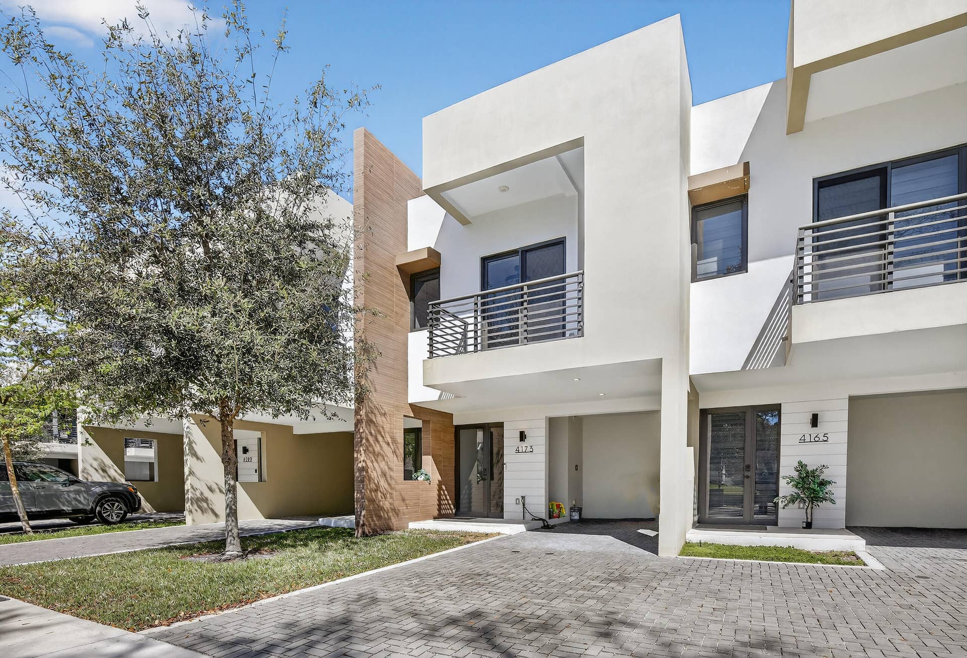 4173 N OAK Place, Dania Beach, FL 33314 Front View