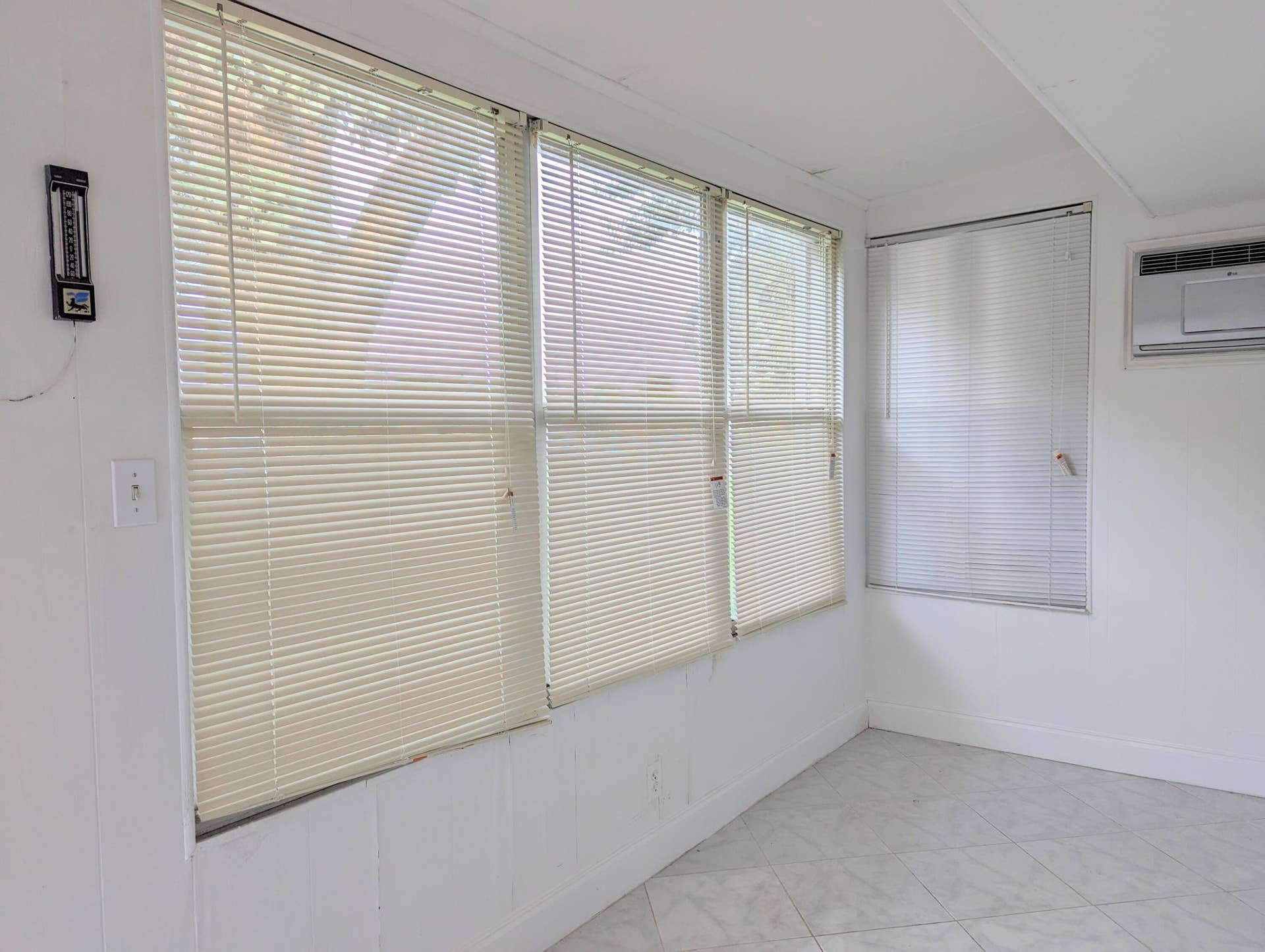 2737 EMORY Drive W, #D, West Palm Beach, FL 33415 PXL_20240112_215731963~2