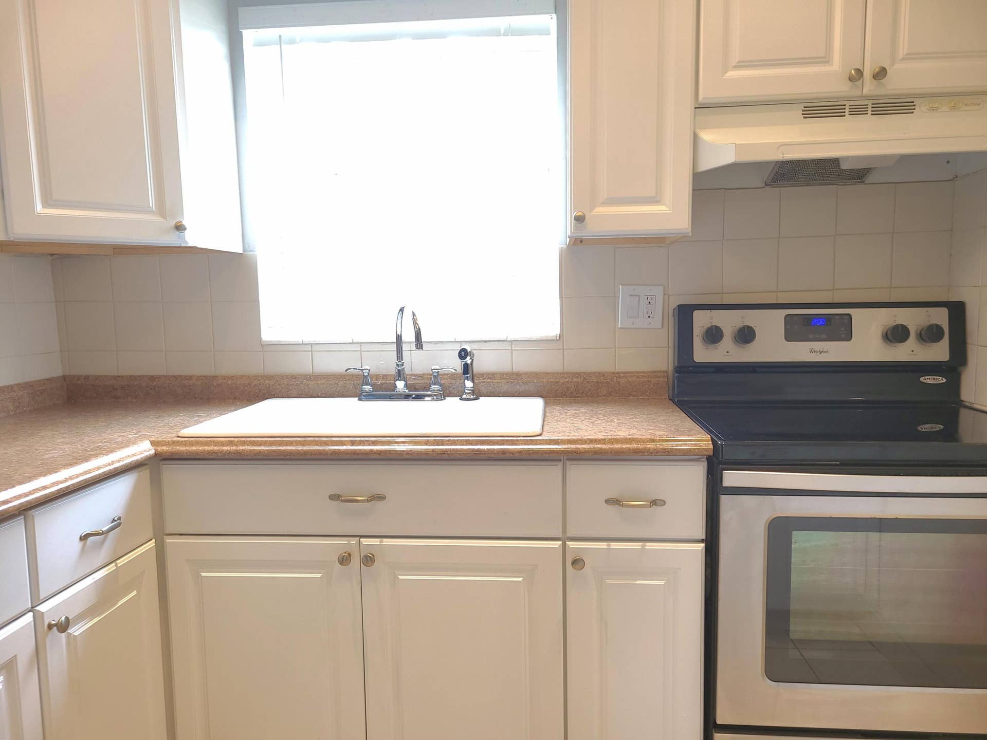 2737 EMORY Drive W, #D, West Palm Beach, FL 33415 20230128_120527