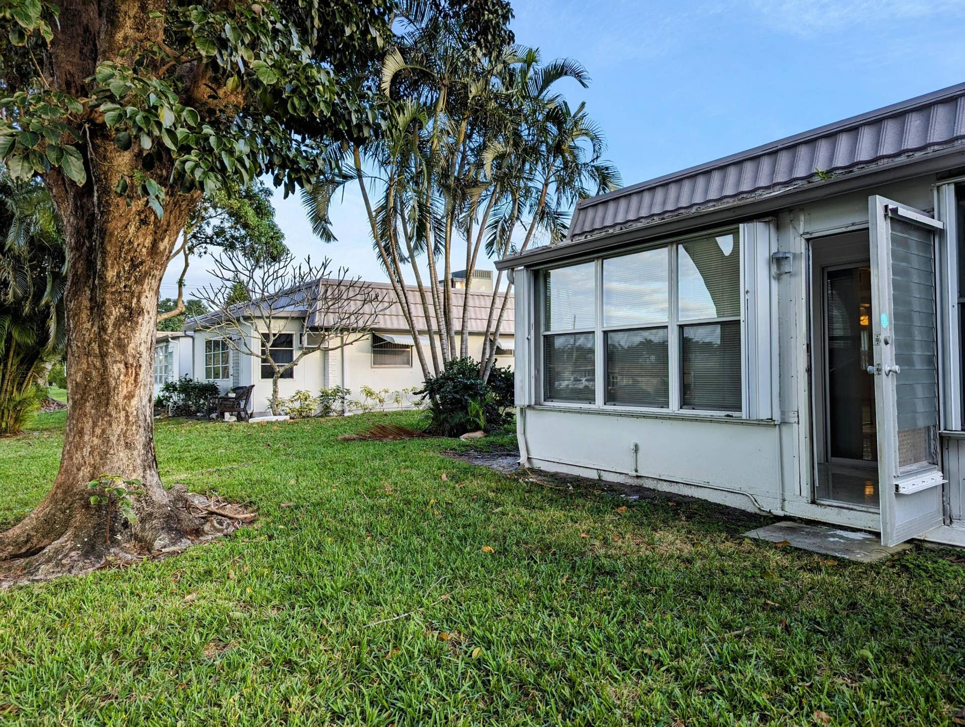 2737 EMORY Drive W, #D, West Palm Beach, FL 33415 PXL_20240112_215829911~2