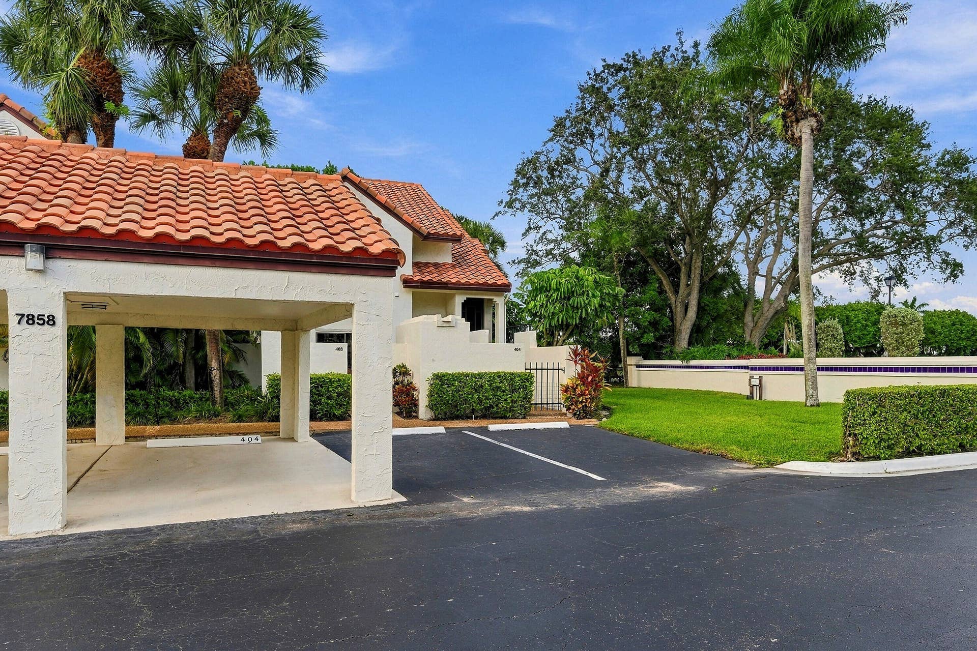 7858 GRANADA Place, #404, Boca Raton, FL 33433 You have one covered parking and plenty of secondary parking