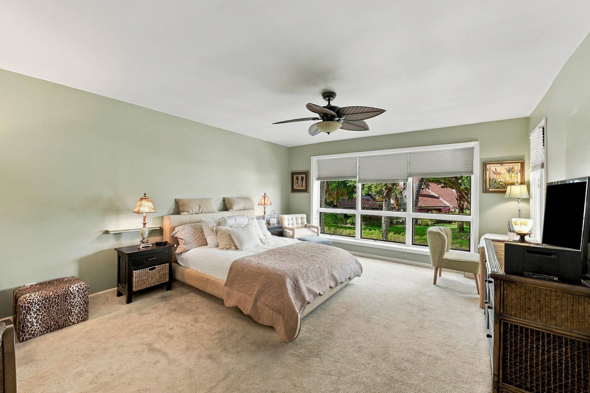 7858 GRANADA Place, #404, Boca Raton, FL 33433 Your expansive master bedroom