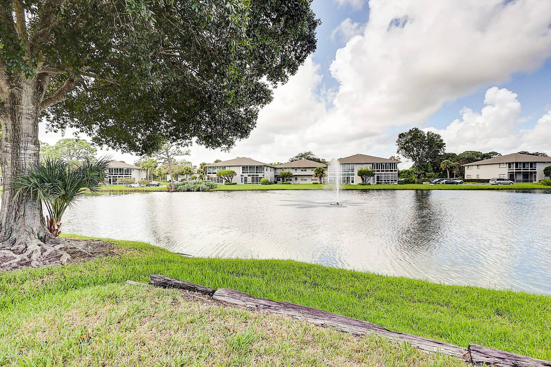 33 LAKE VISTA Trail, #206, Port St Lucie, FL 34952 38_3j0a5653_4_5_6_7