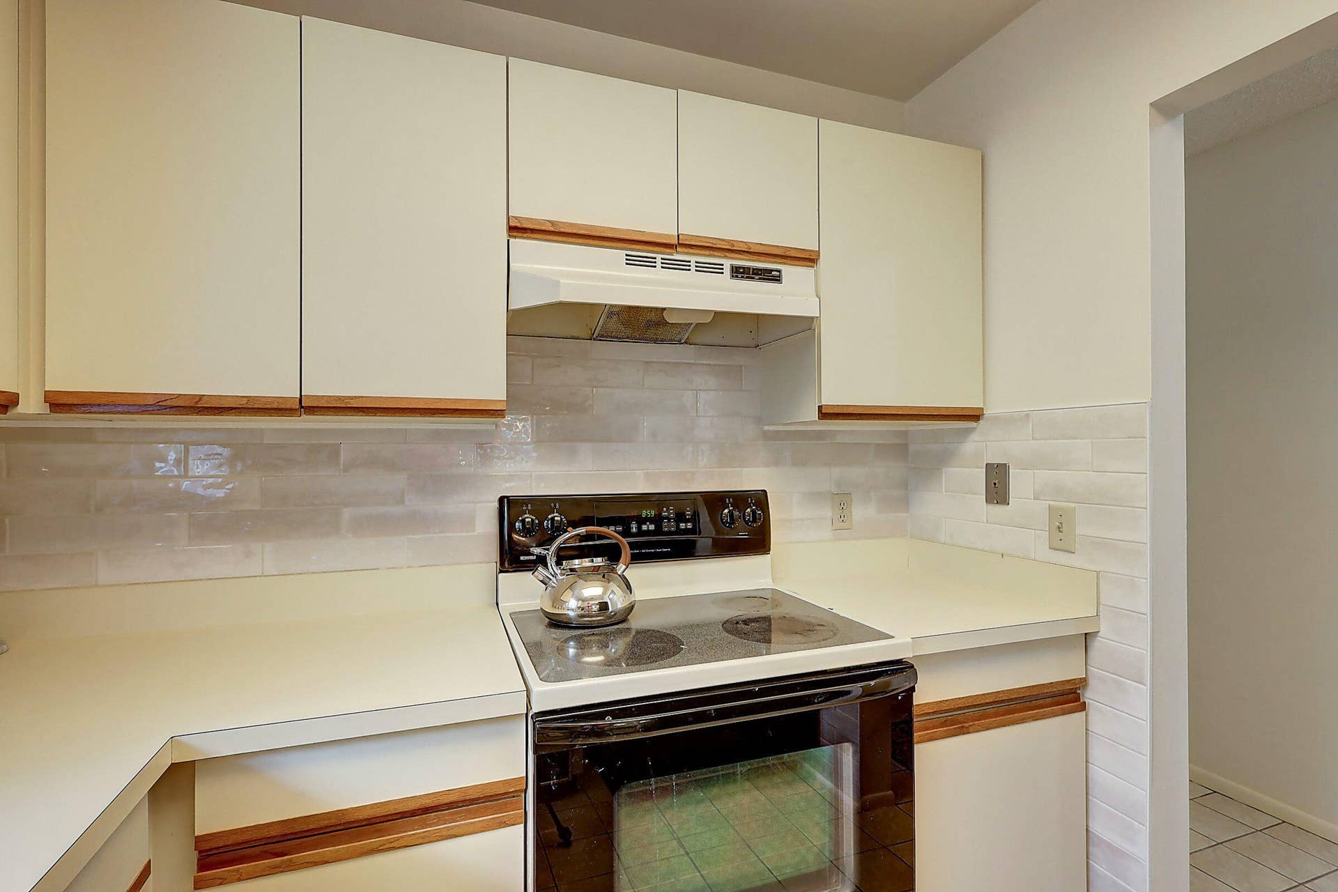 33 LAKE VISTA Trail, #206, Port St Lucie, FL 34952 23_3j0a5578_79_80_81_82