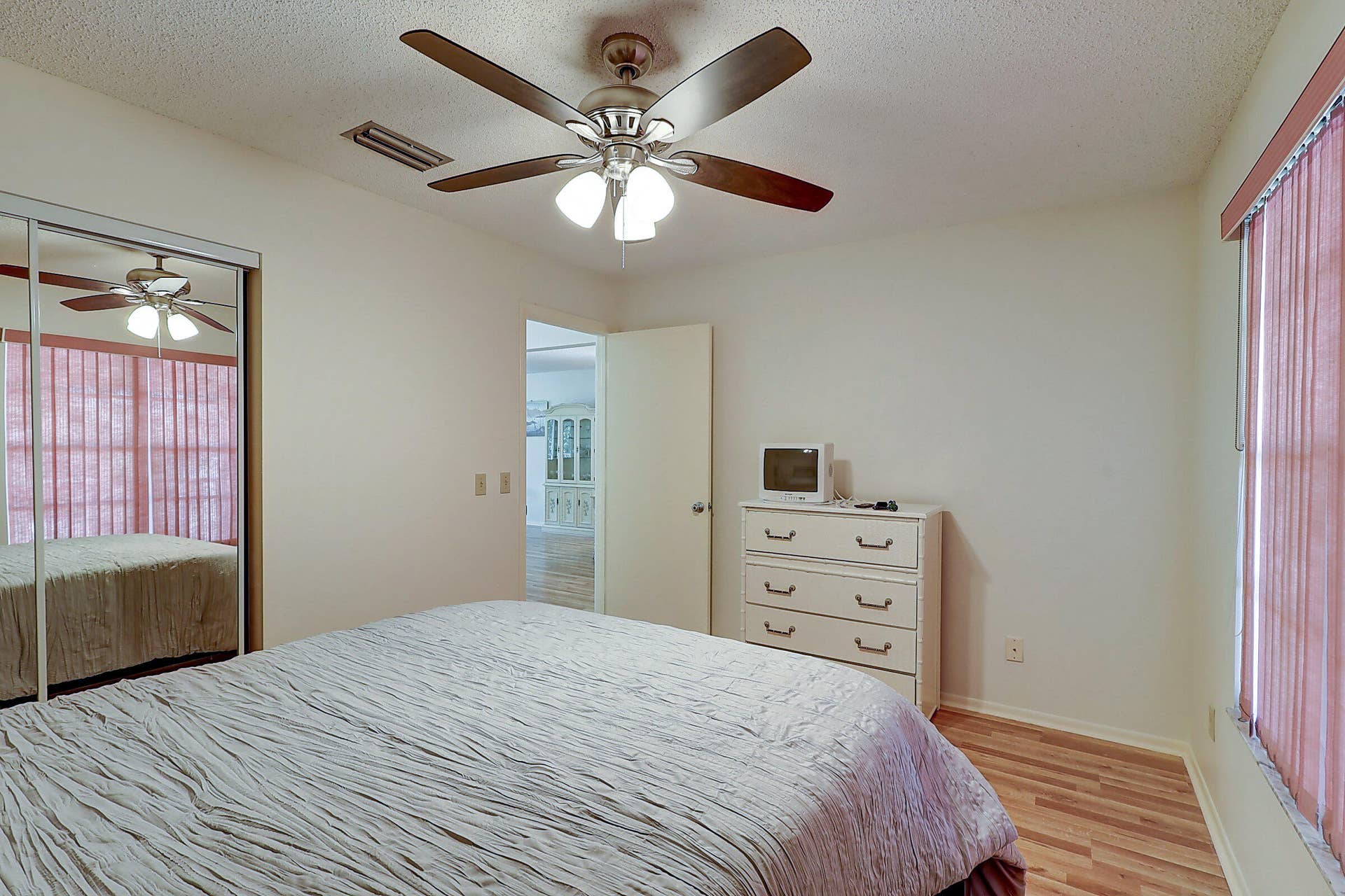 33 LAKE VISTA Trail, #206, Port St Lucie, FL 34952 26_3j0a5593_4_5_6_7