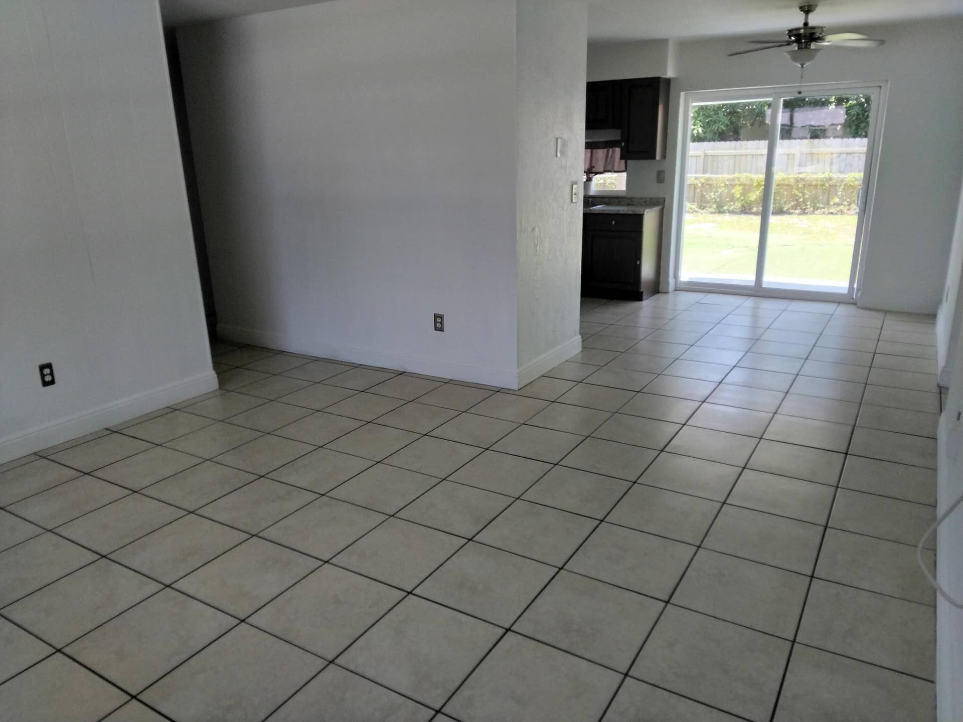 330 NW 38TH Street, Deerfield Beach, FL 33064 1000012074