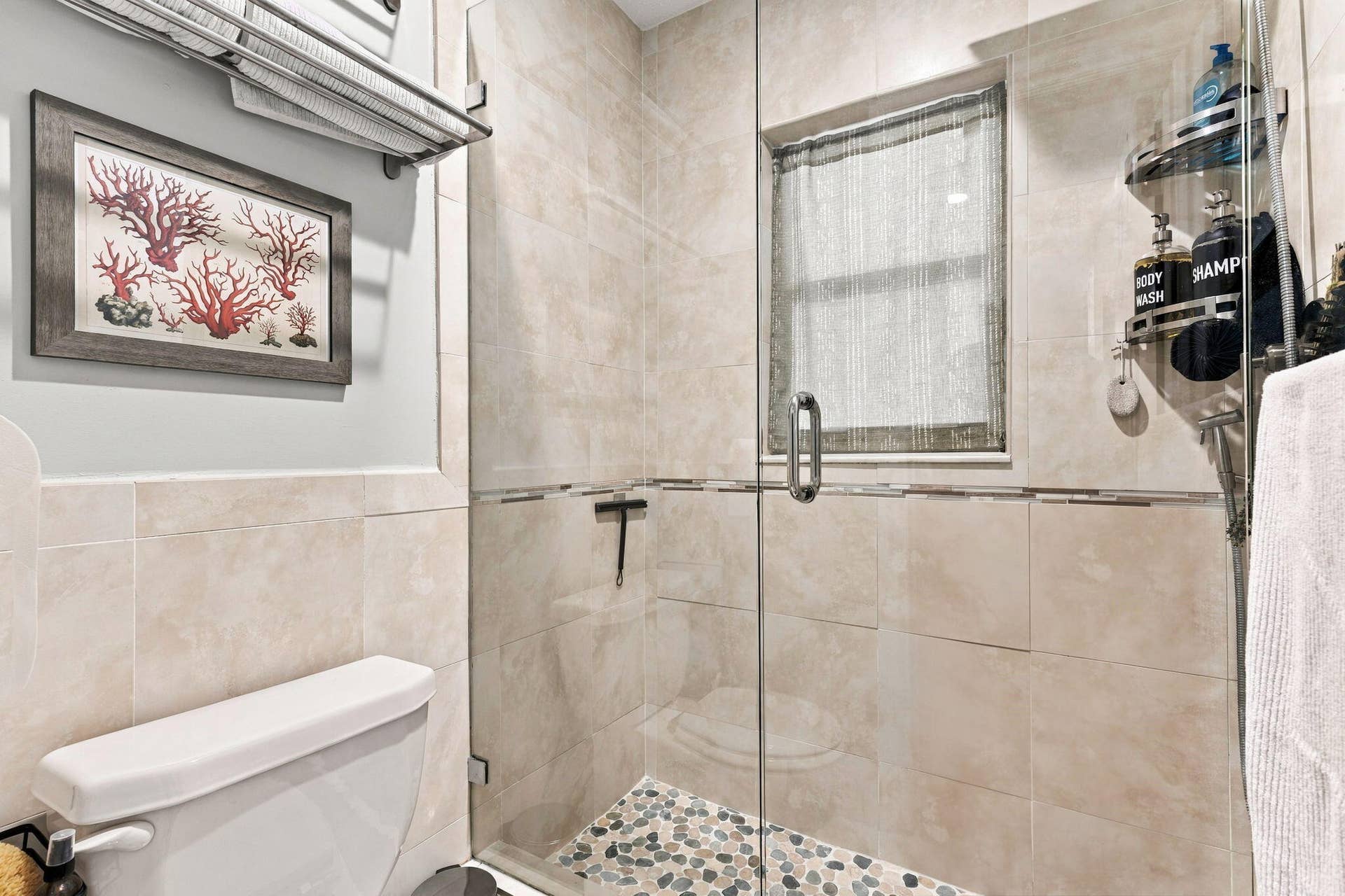 2201 SE 9TH Street, #207, Pompano Beach, FL 33062 BATHROOM/SHOWER