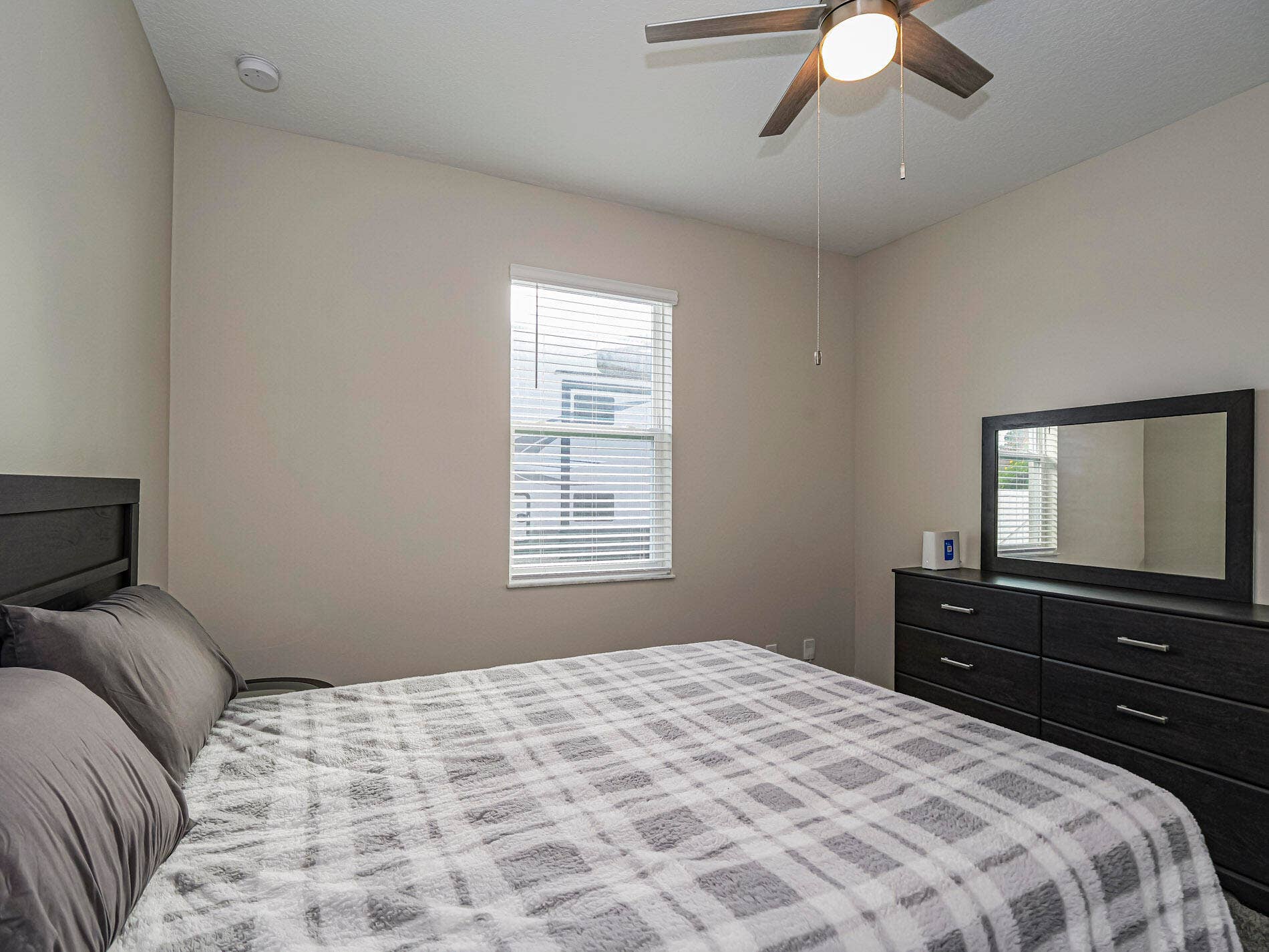 571 CHARLOTTA Avenue SE, Palm Bay, FL 32909 31