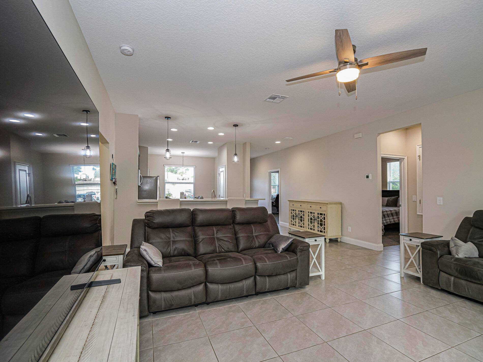 571 CHARLOTTA Avenue SE, Palm Bay, FL 32909 9