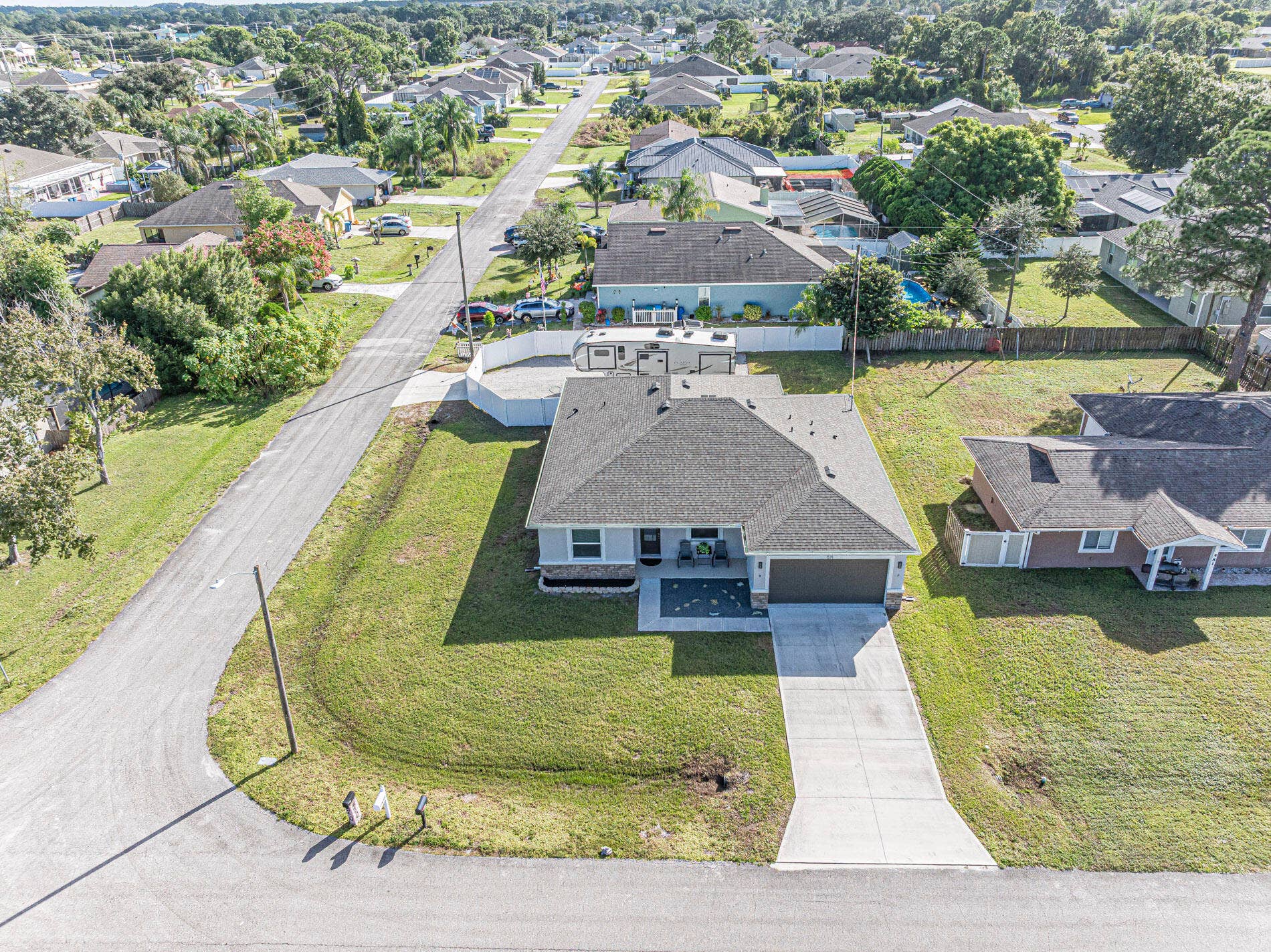 571 CHARLOTTA Avenue SE, Palm Bay, FL 32909 1