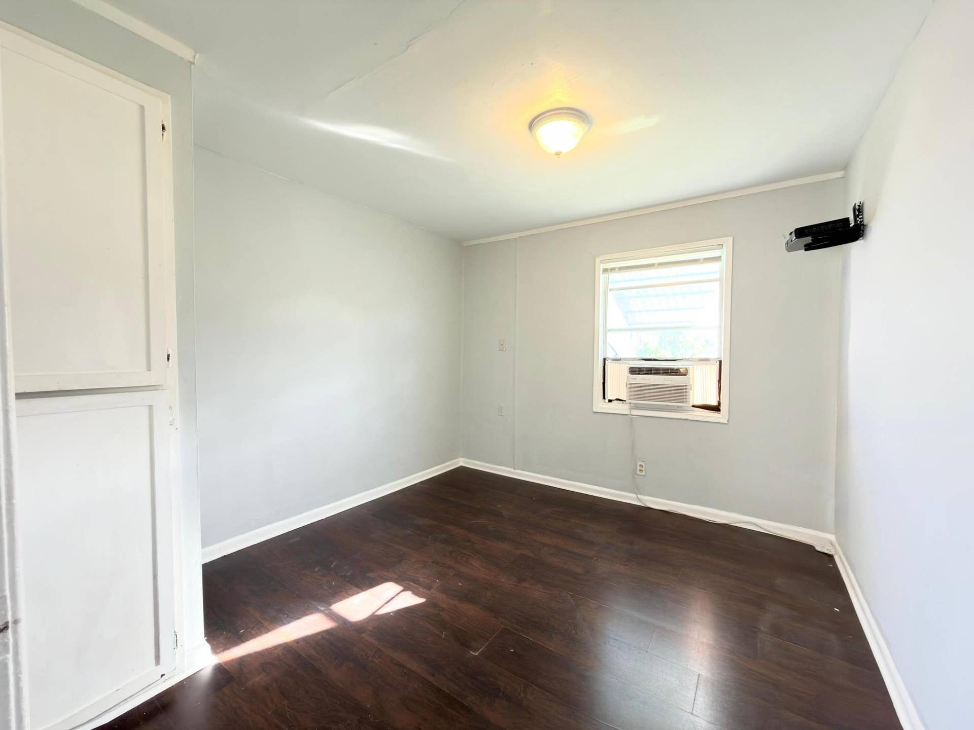 710 Tuscaloosa Street, #Unit 2, West Palm Beach, FL 33405 WhatsApp Image 2026-10-21 at 11.37.55 (2