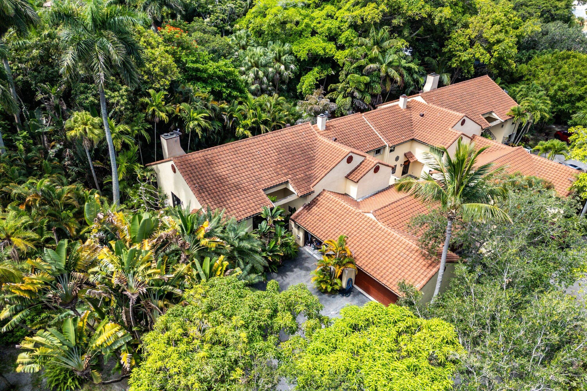 16 VIA LAGO, Boynton Beach, FL 33435 062-16VaLago-BoyntonBeach-FL-33435-SMA
