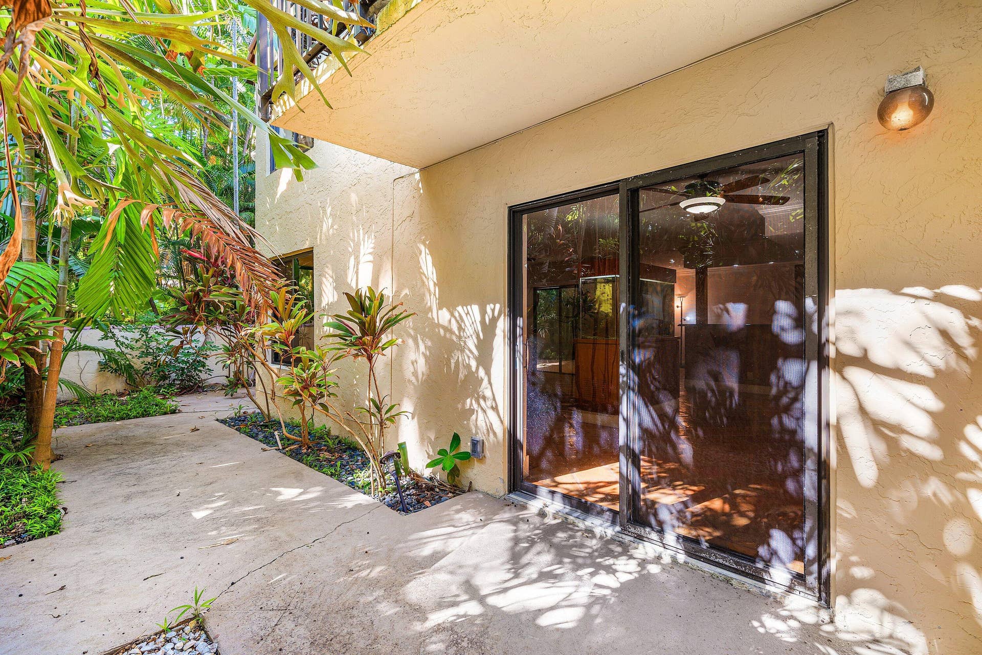 16 VIA LAGO, Boynton Beach, FL 33435 035-16VaLago-BoyntonBeach-FL-33435-SMA