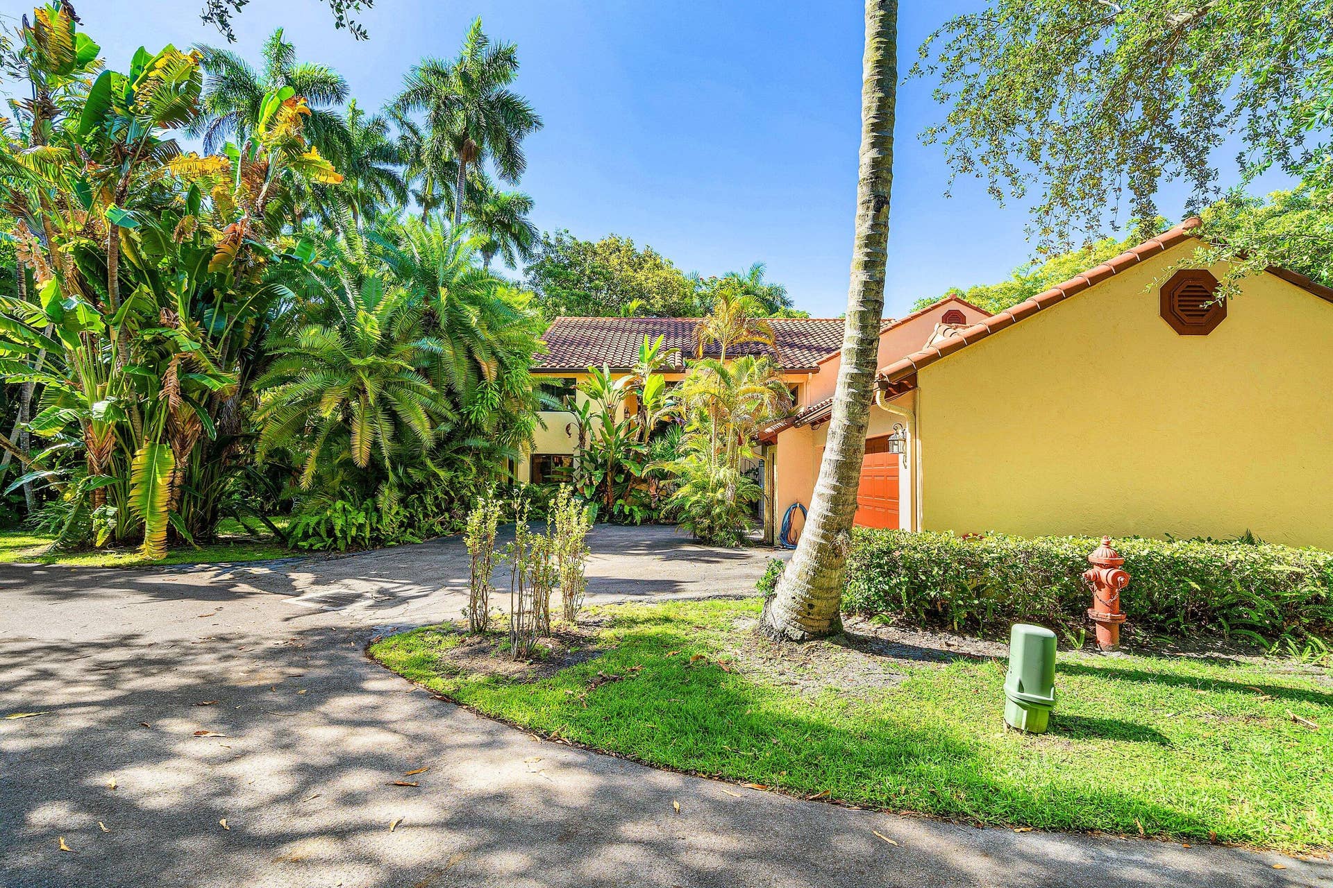 16 VIA LAGO, Boynton Beach, FL 33435 002-16VaLago-BoyntonBeach-FL-33435-SMA