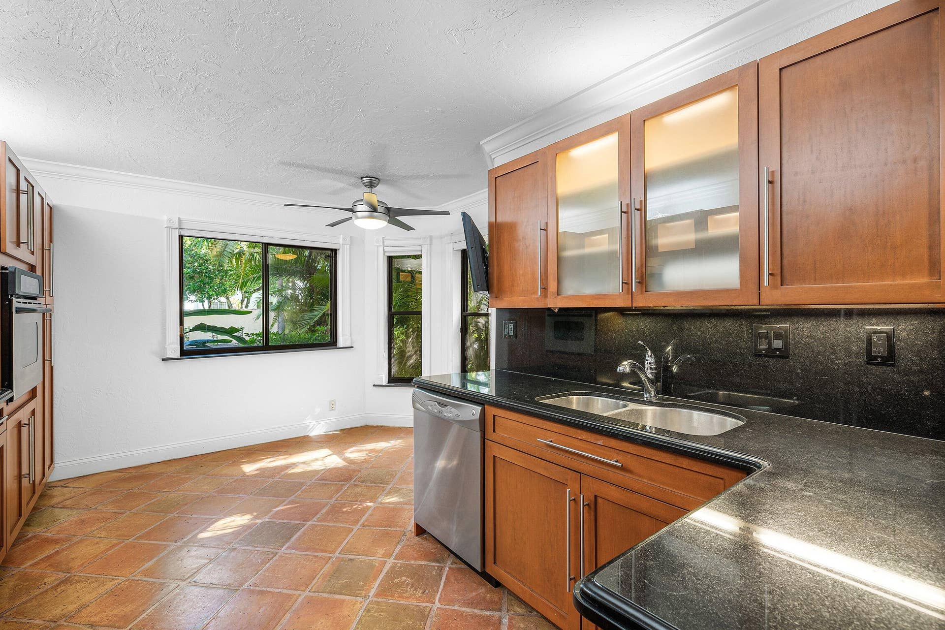 16 VIA LAGO, Boynton Beach, FL 33435 015-16VaLago-BoyntonBeach-FL-33435-SMA