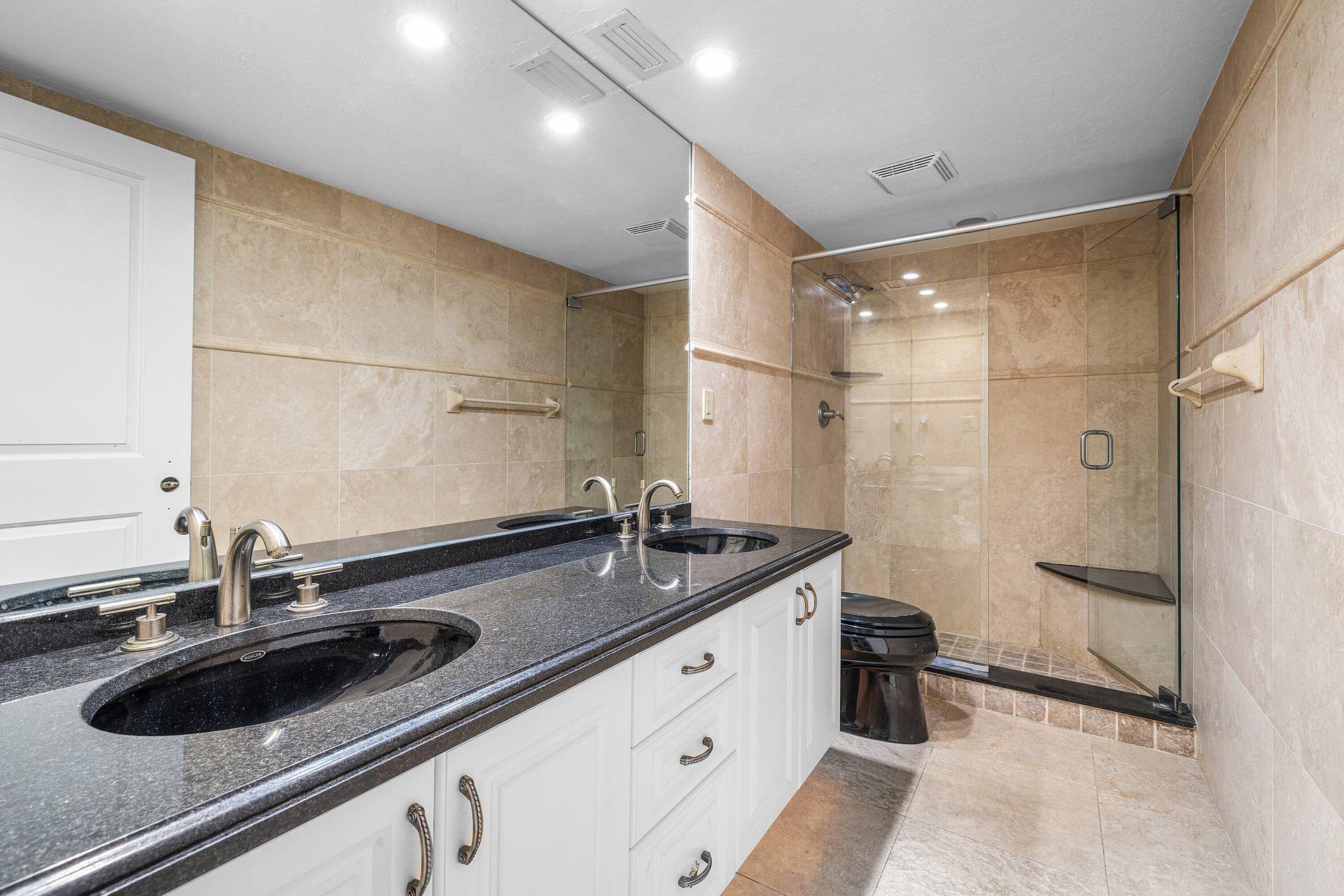 16 VIA LAGO, Boynton Beach, FL 33435 022-16VaLago-BoyntonBeach-FL-33435-SMA