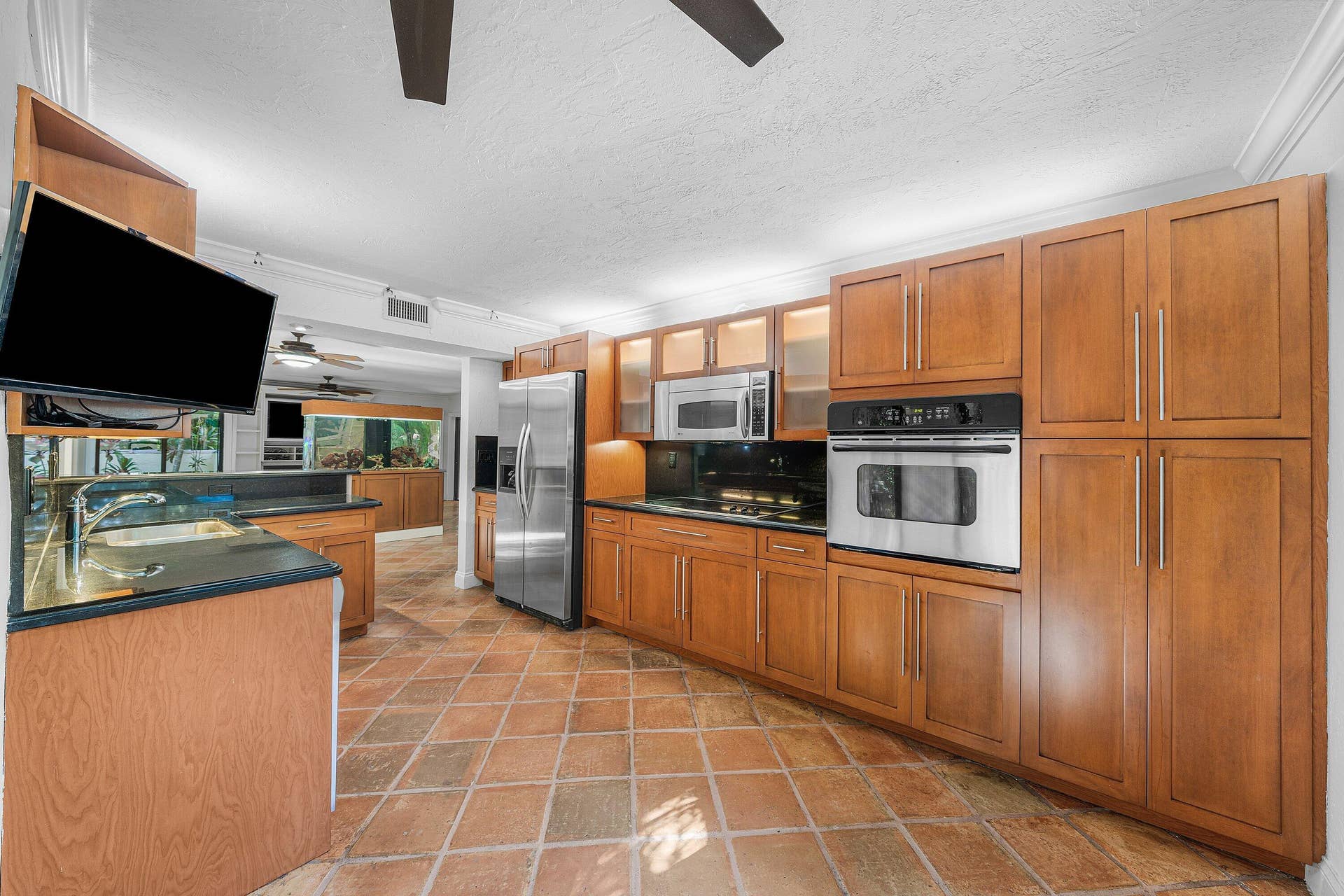 16 VIA LAGO, Boynton Beach, FL 33435 018-16VaLago-BoyntonBeach-FL-33435-SMA