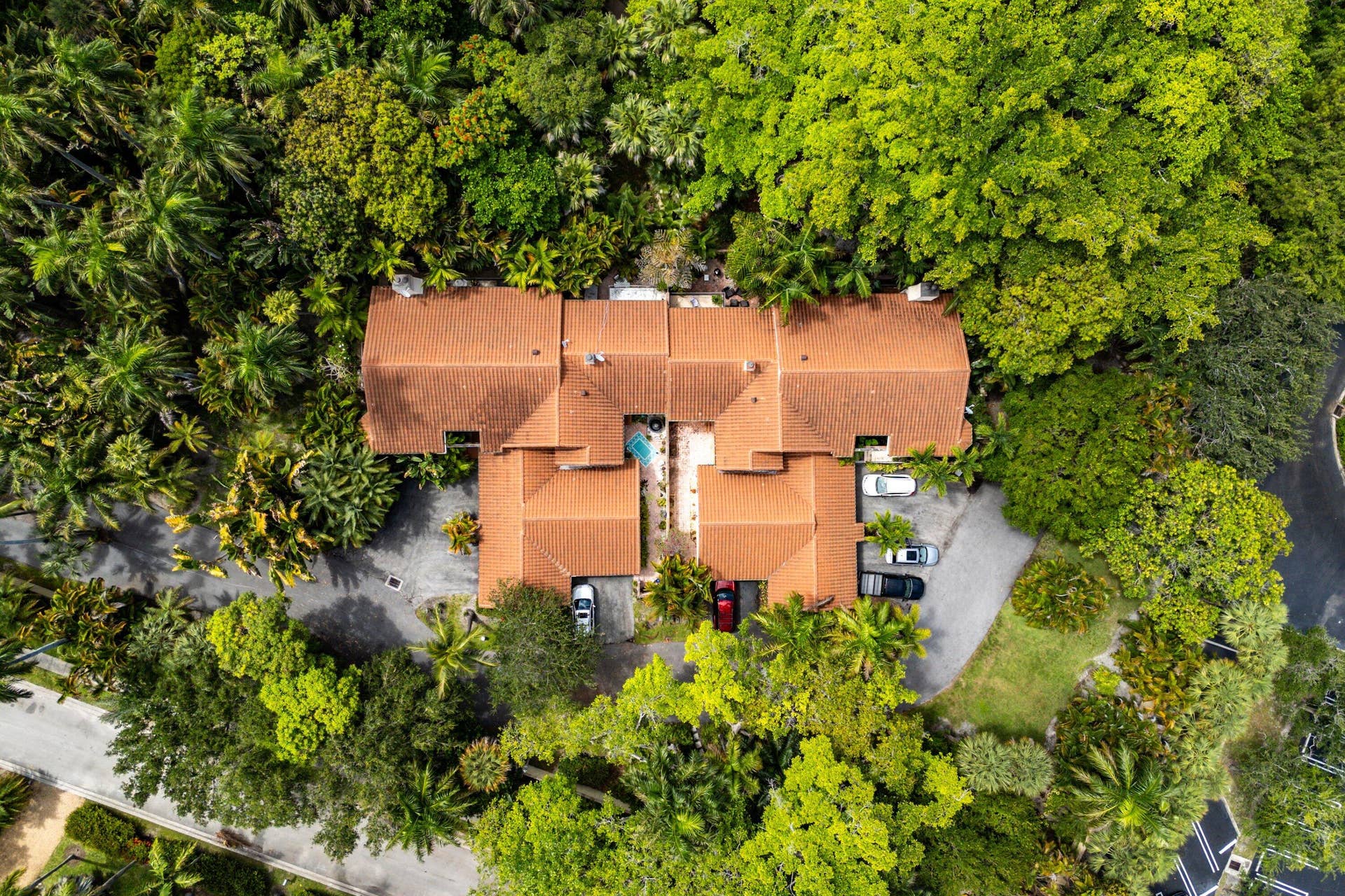 16 VIA LAGO, Boynton Beach, FL 33435 061-16VaLago-BoyntonBeach-FL-33435-SMA
