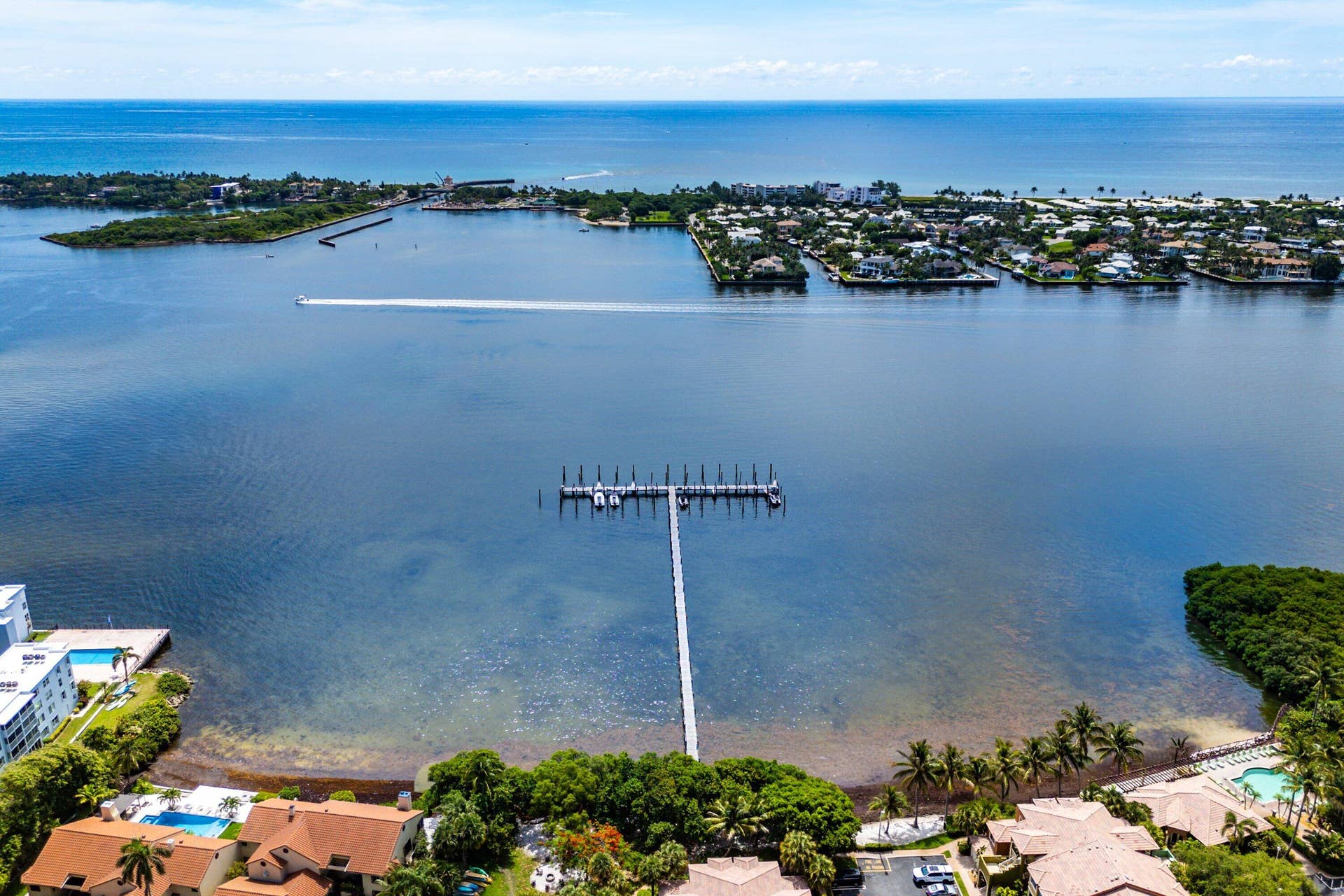 16 VIA LAGO, Boynton Beach, FL 33435 054-16VaLago-BoyntonBeach-FL-33435-SMA