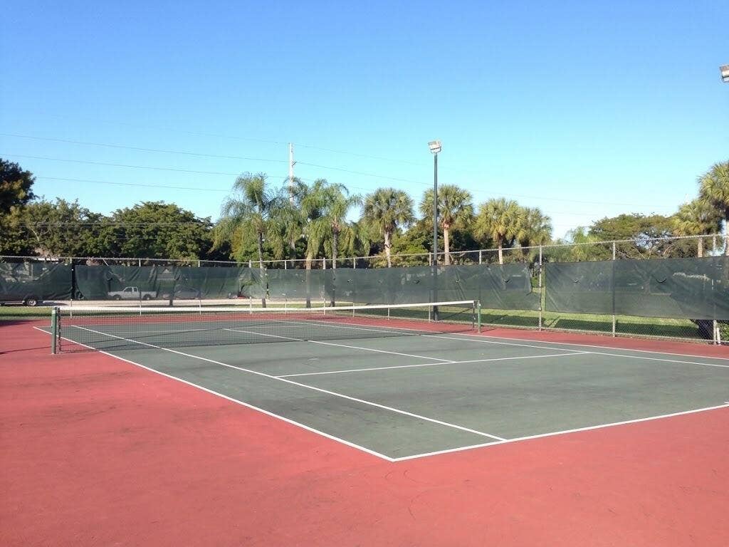 651 CYPRESS LAKE Boulevard, #L, Deerfield Beach, FL 33064 Tennis AI